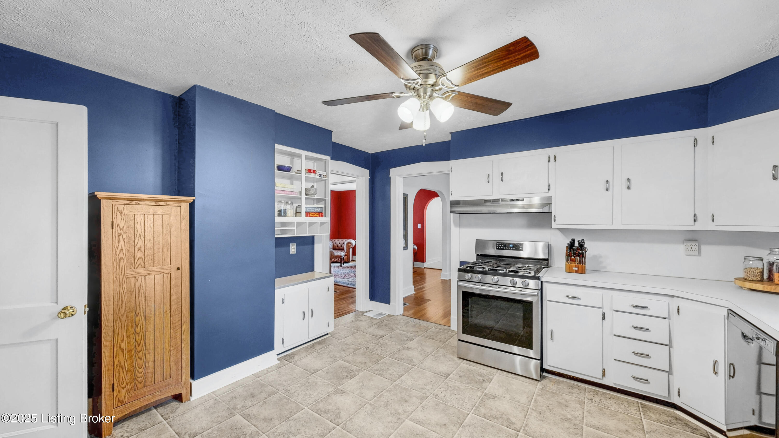 2107 Auburn Dr