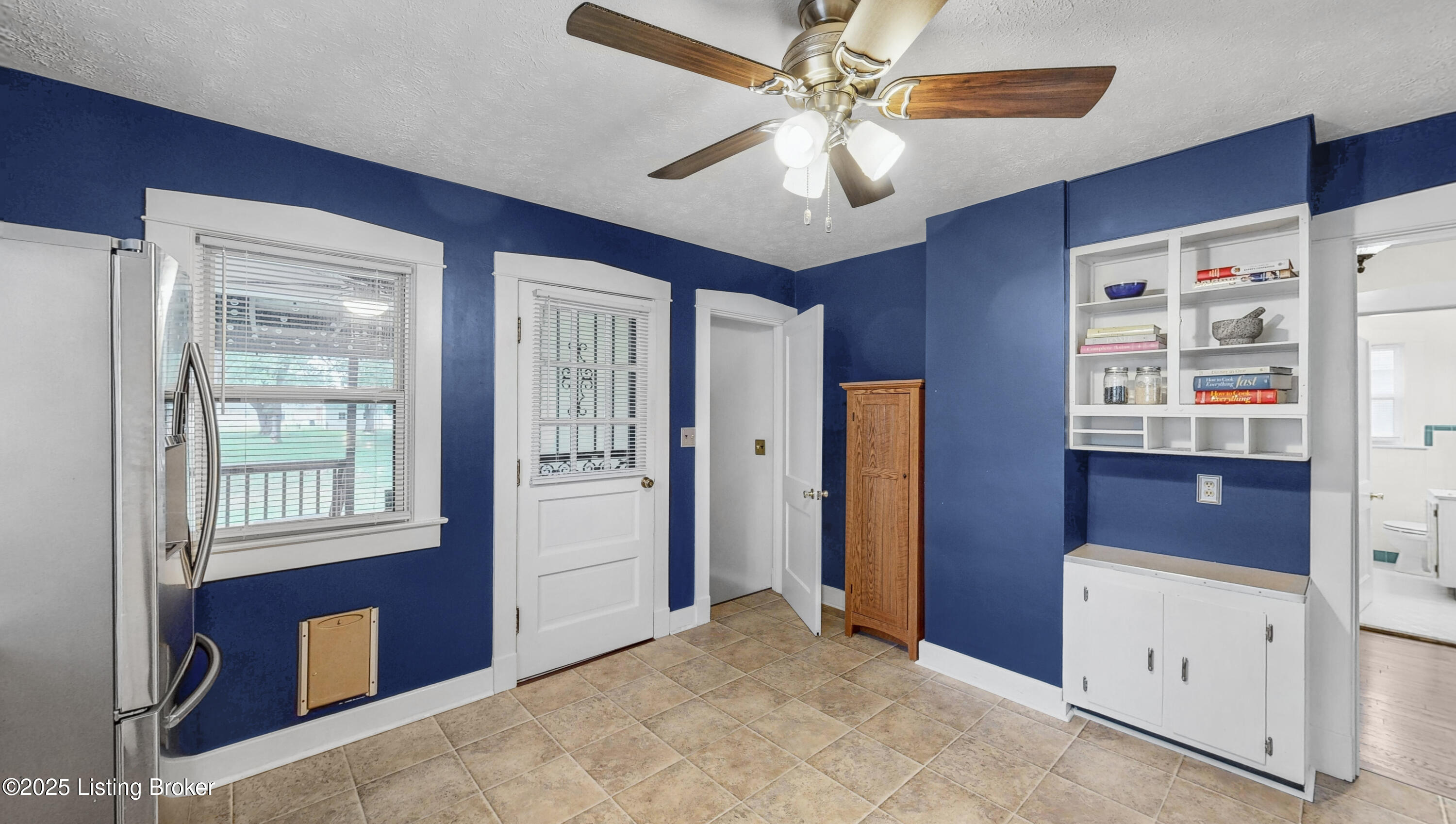 2107 Auburn Dr