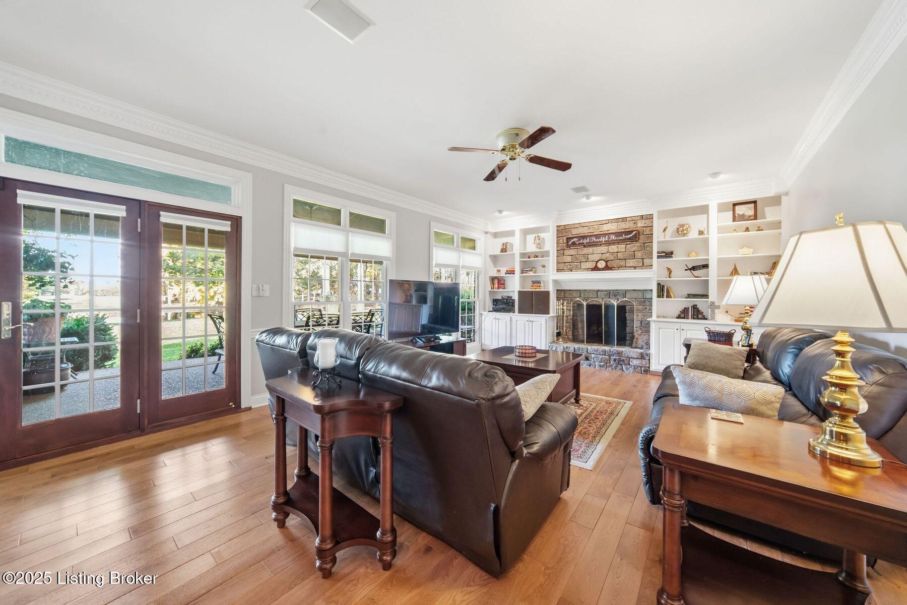 14907 Forest Oaks Dr
