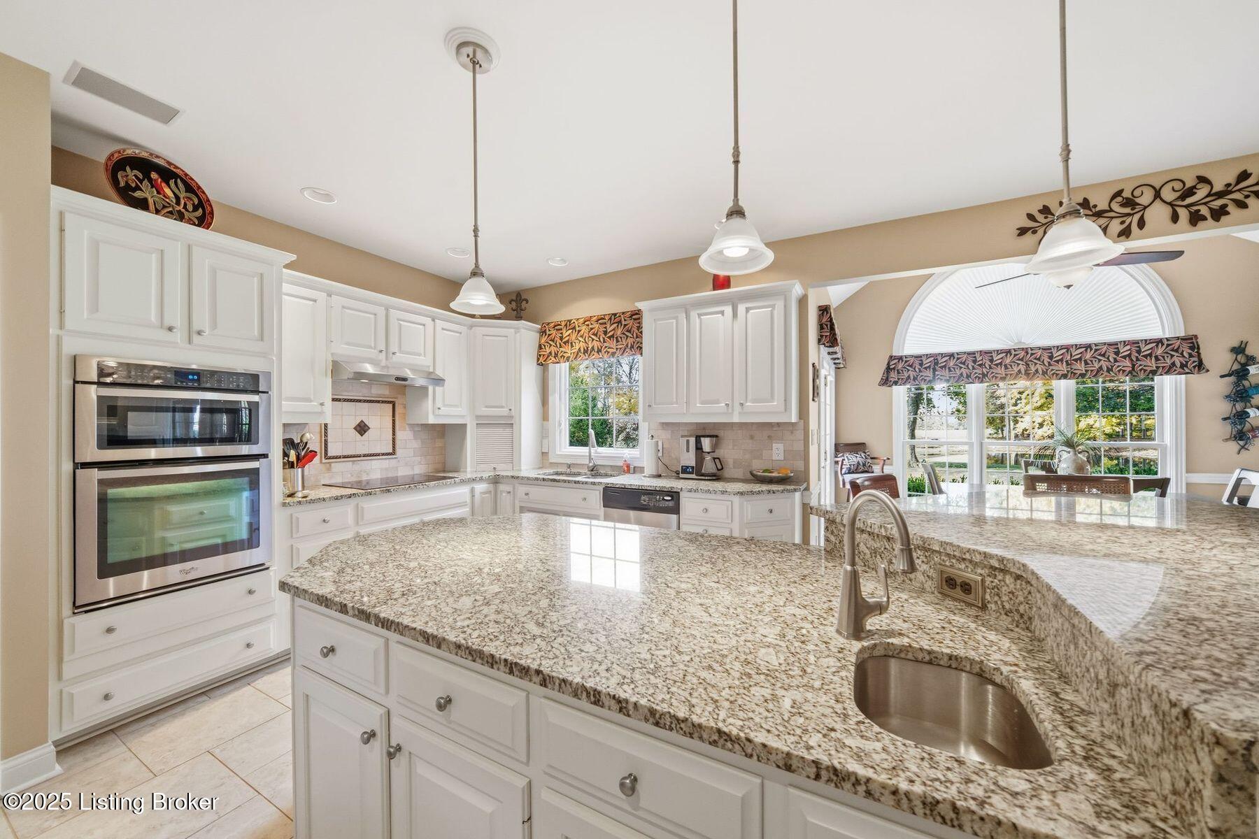 14907 Forest Oaks Dr