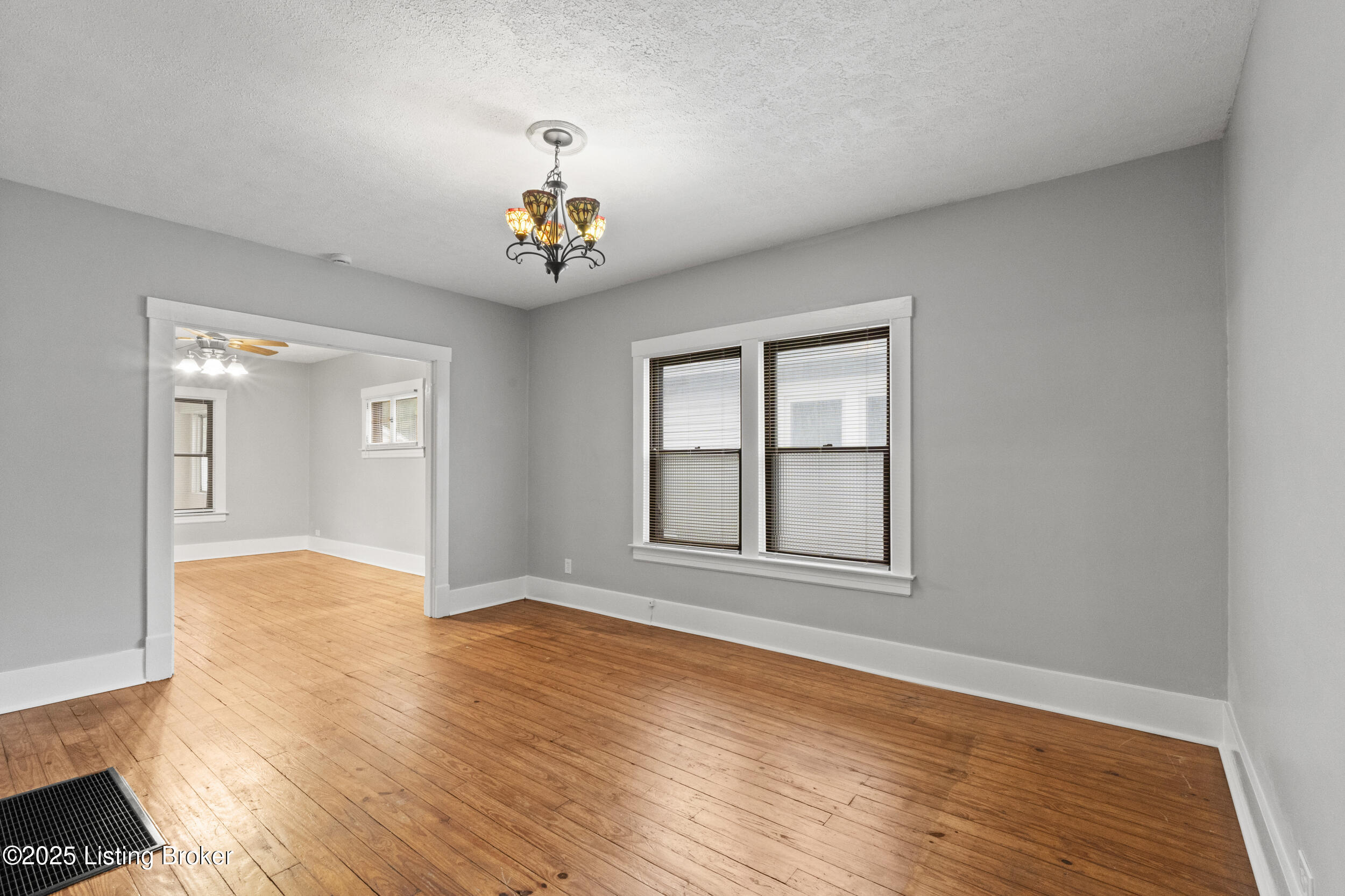 109 E Garrett St