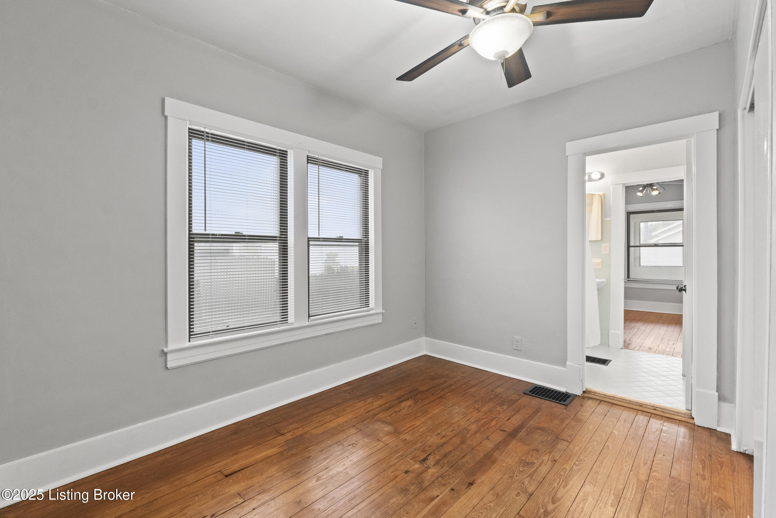 109 E Garrett St
