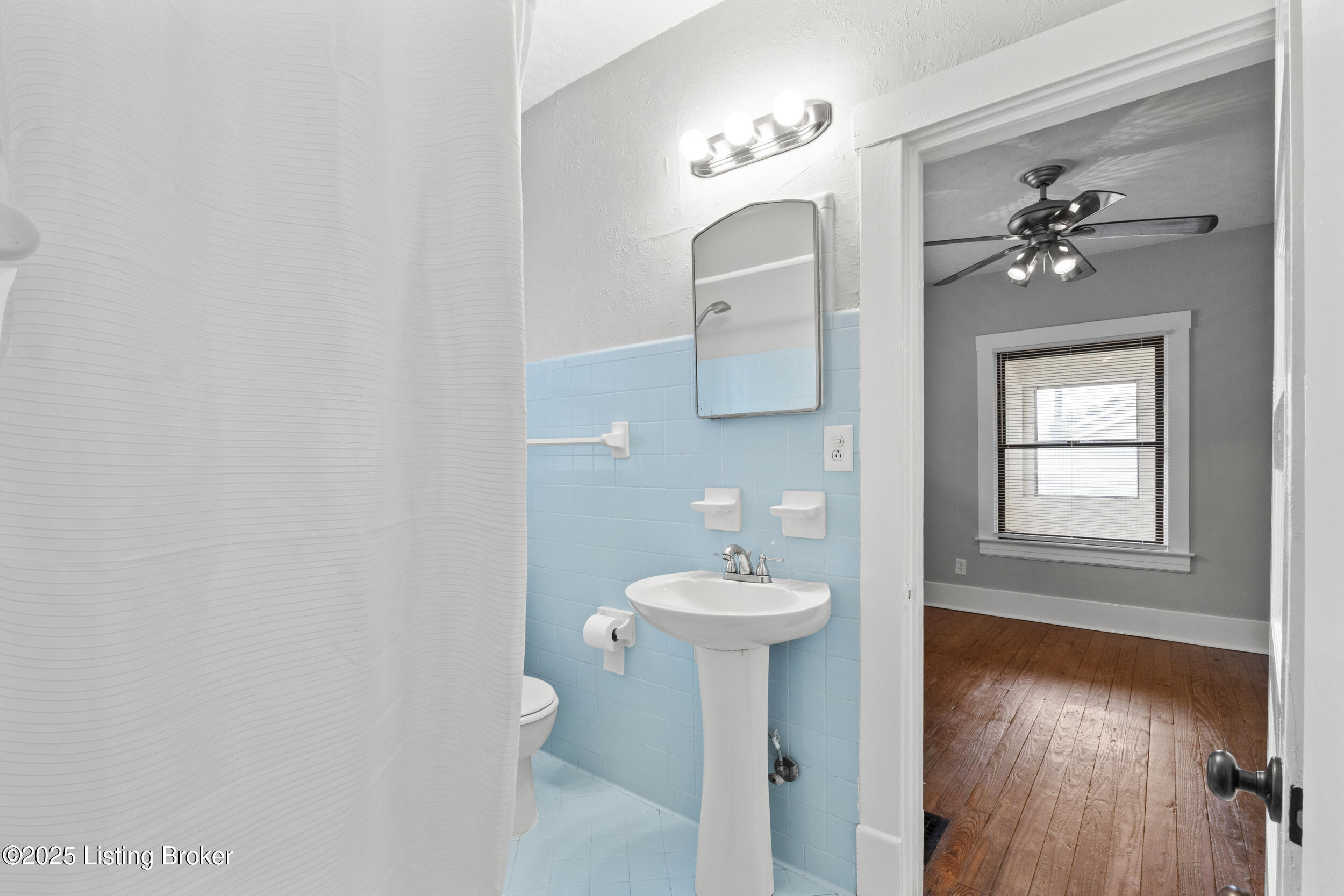109 E Garrett St