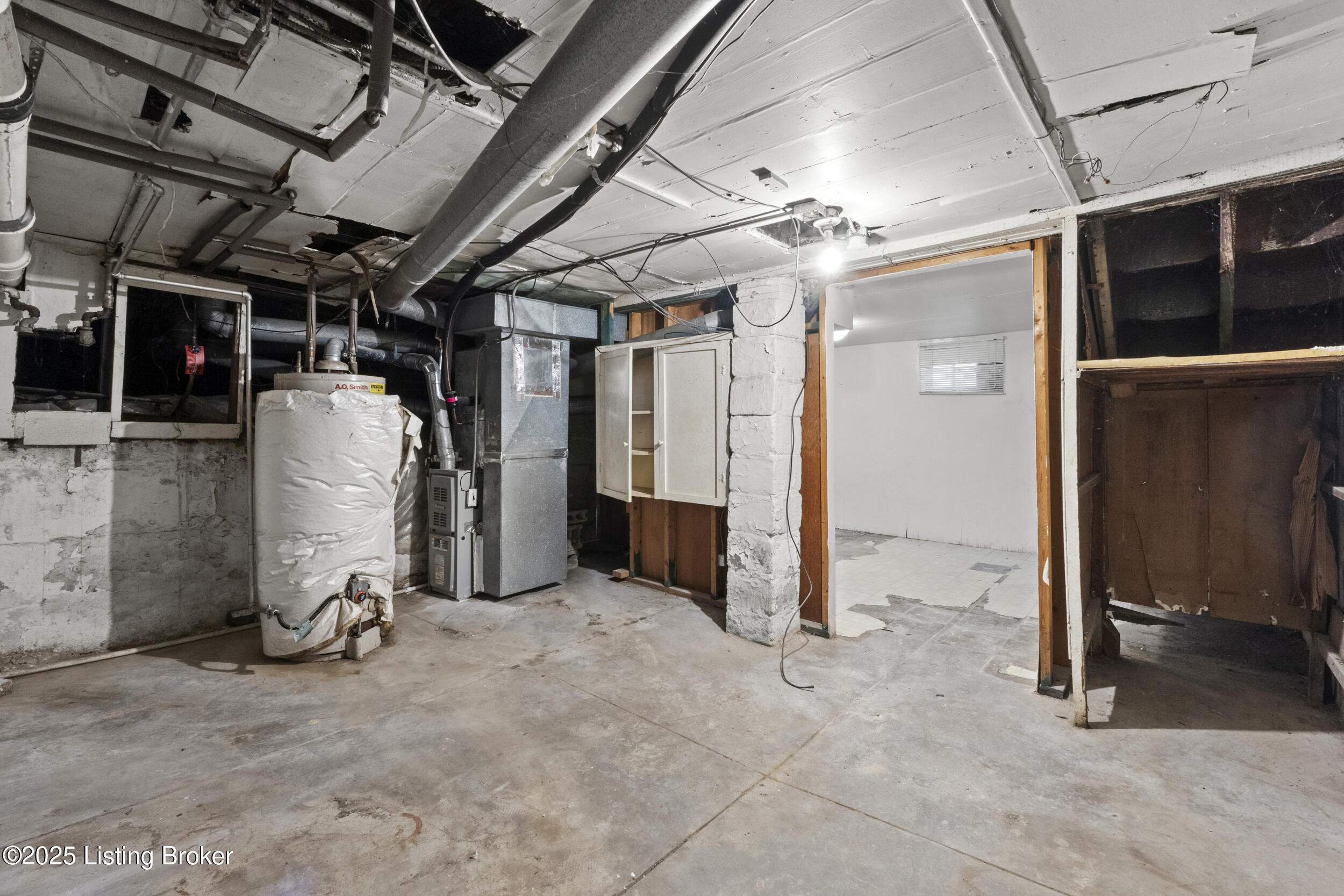 109 E Garrett St