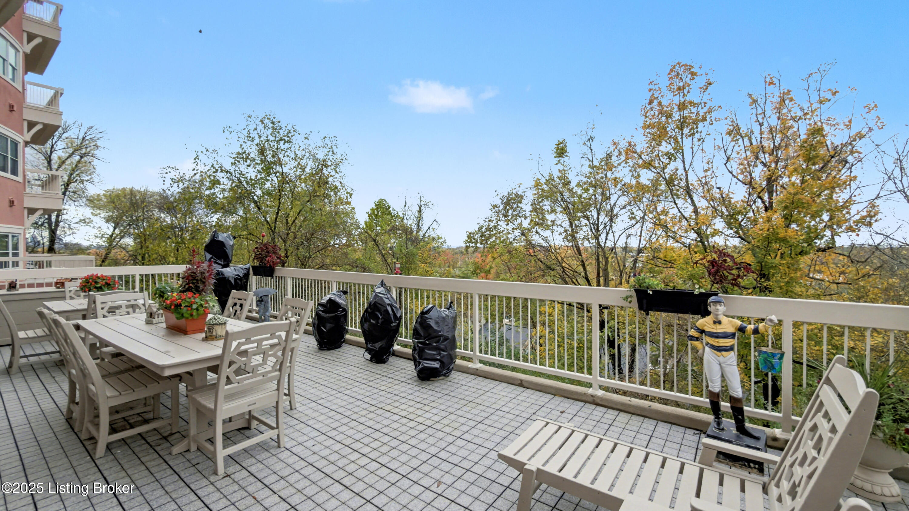 1409 Mockingbird Terrace Dr UNIT 104