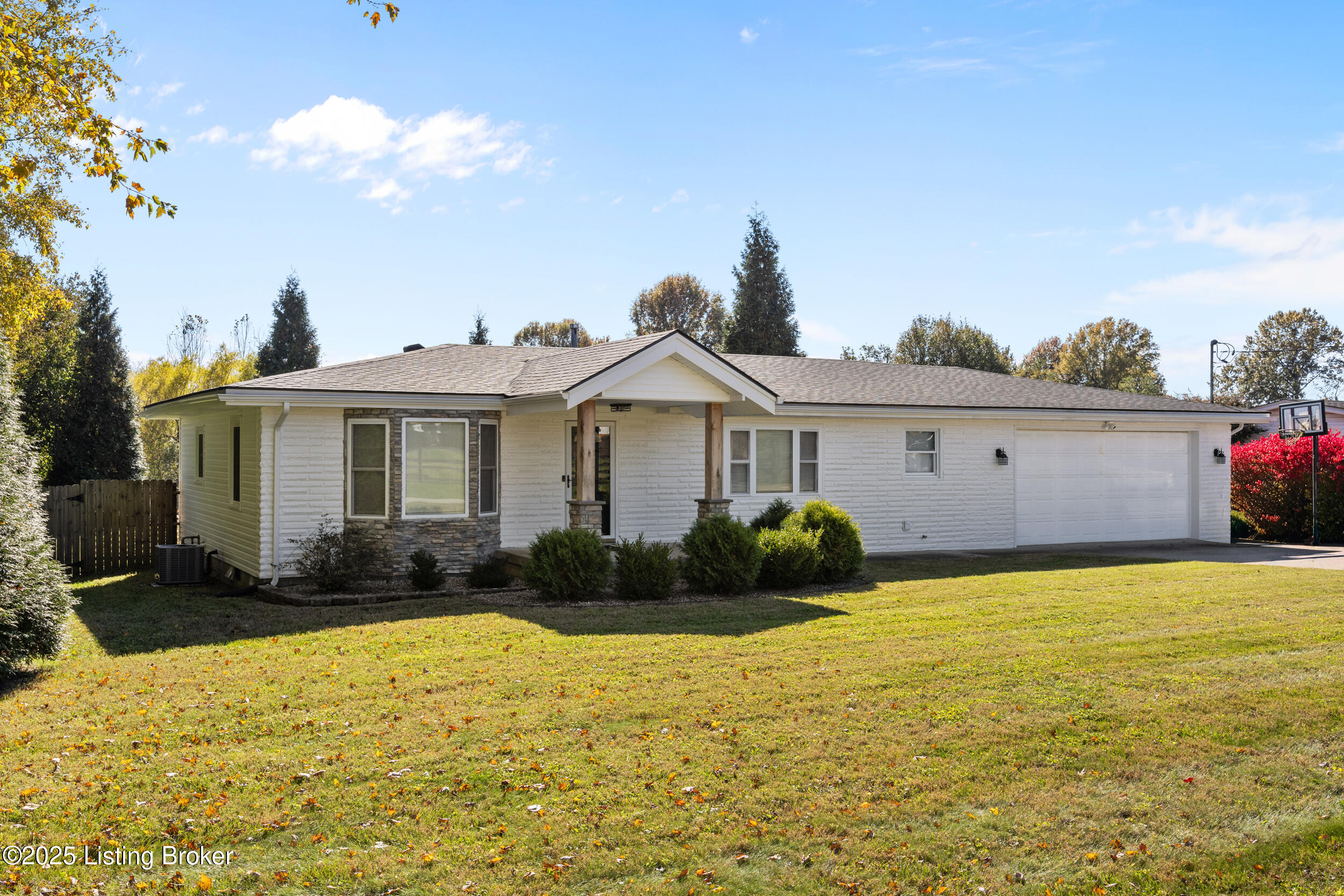 7408 Mayrow Dr