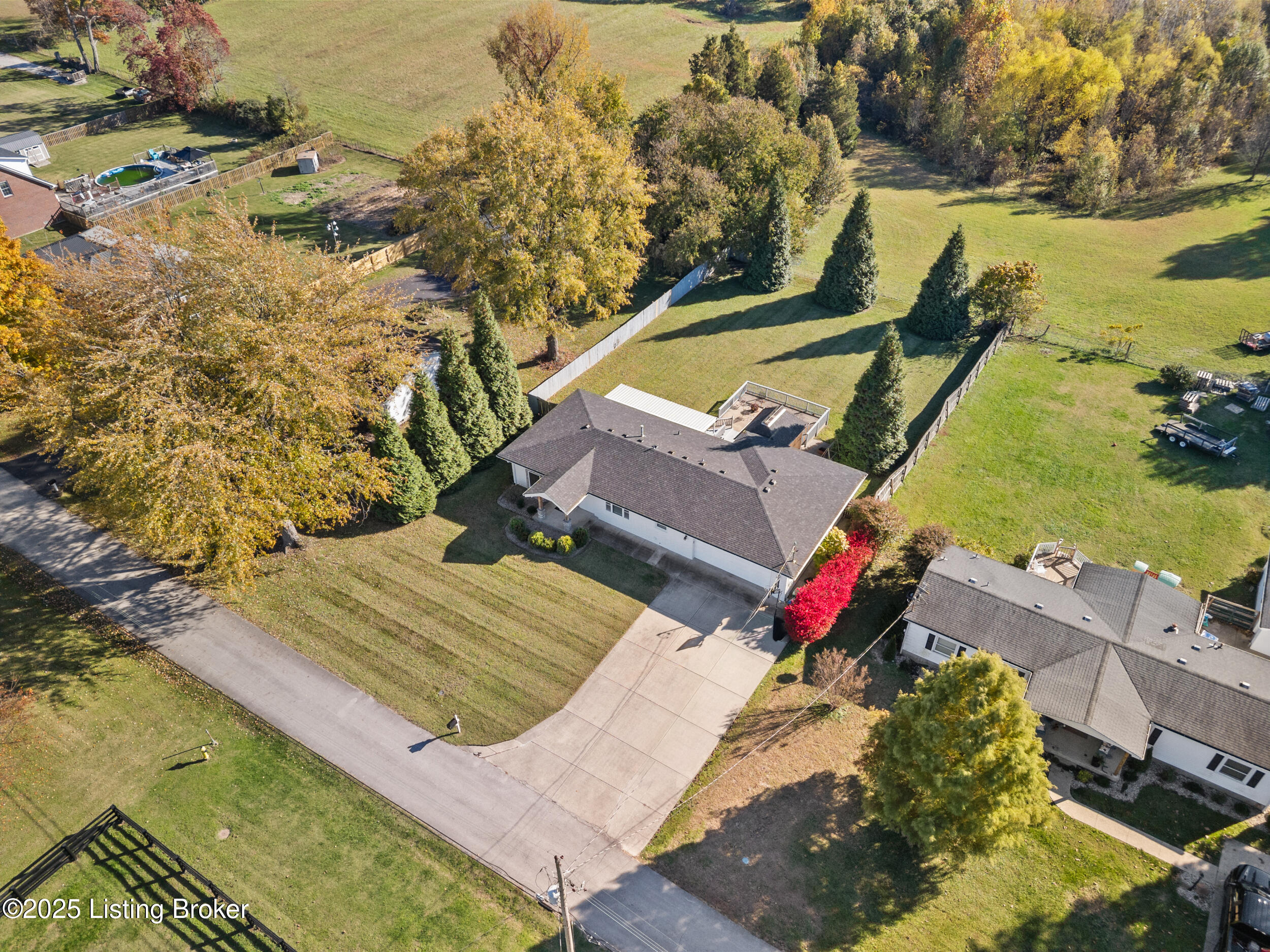 7408 Mayrow Dr
