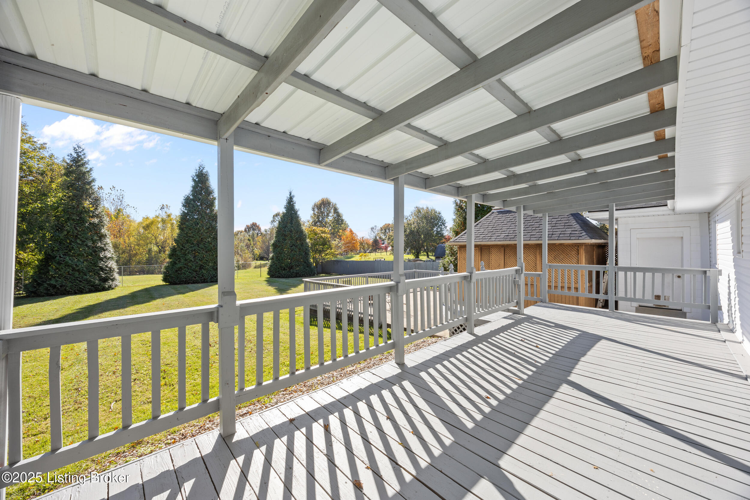 7408 Mayrow Dr