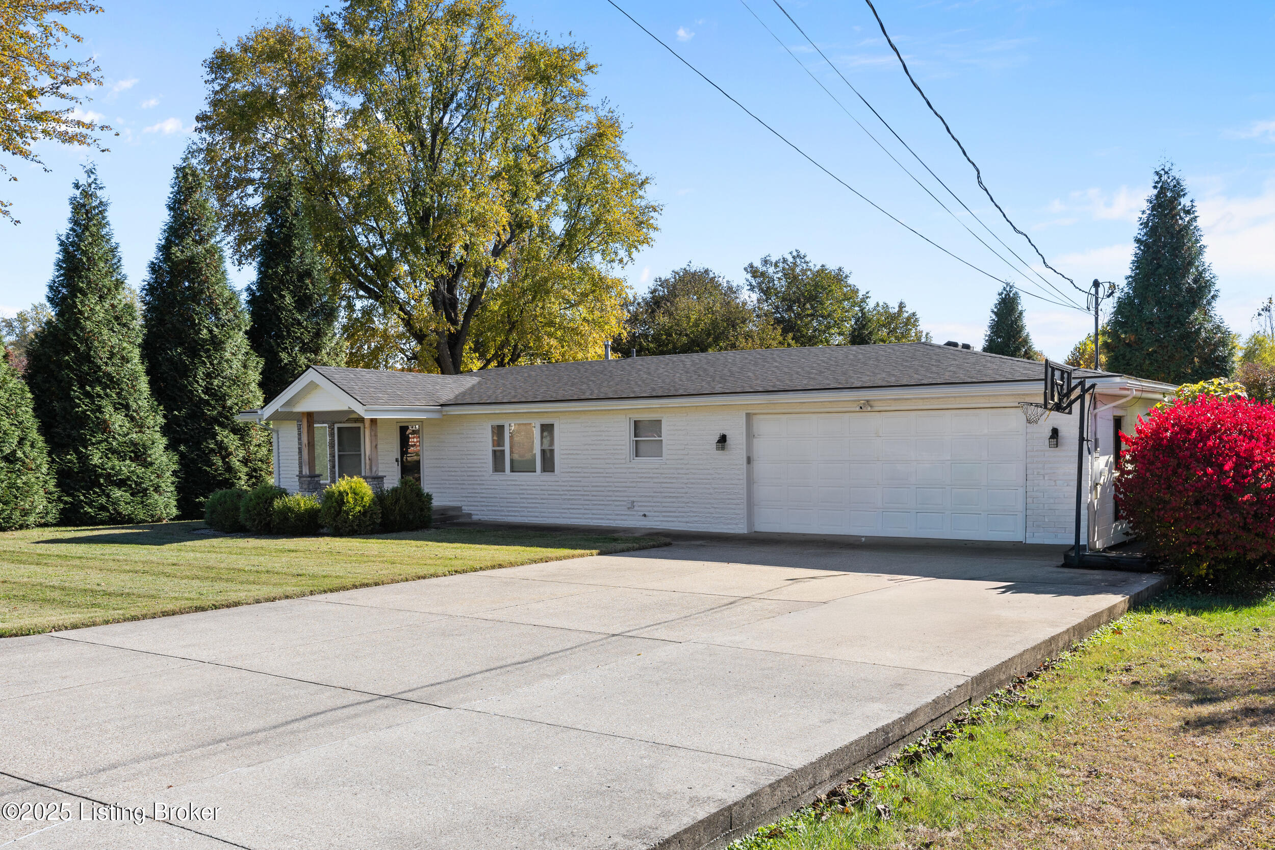 7408 Mayrow Dr