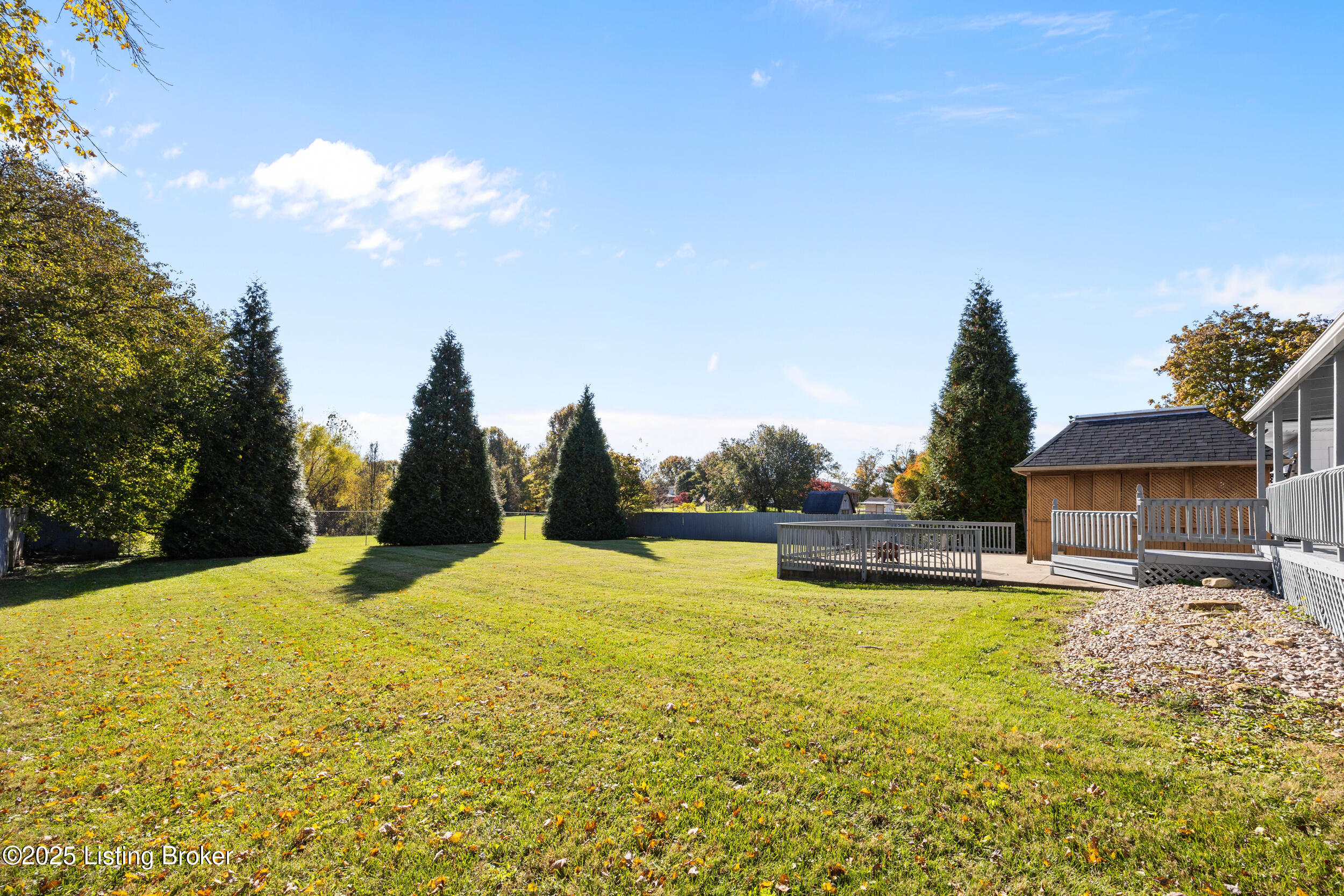 7408 Mayrow Dr