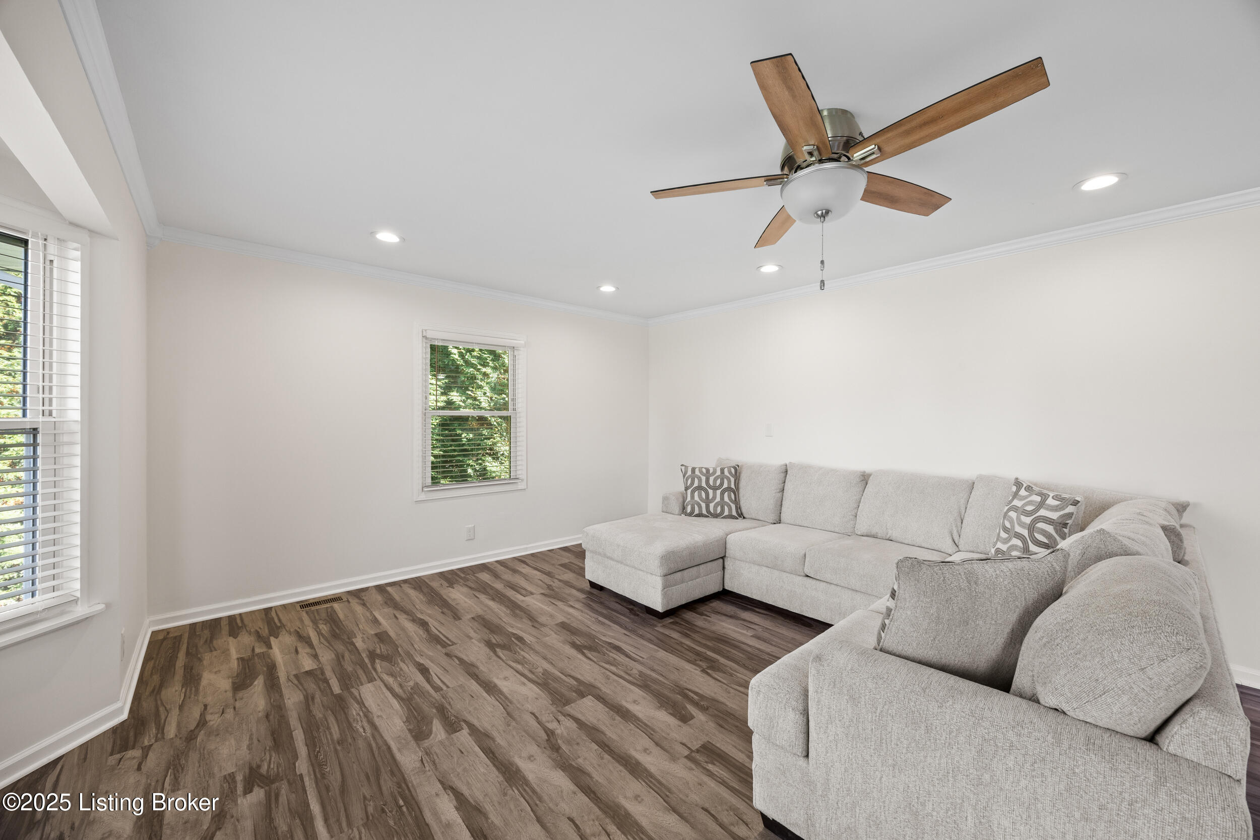 7408 Mayrow Dr