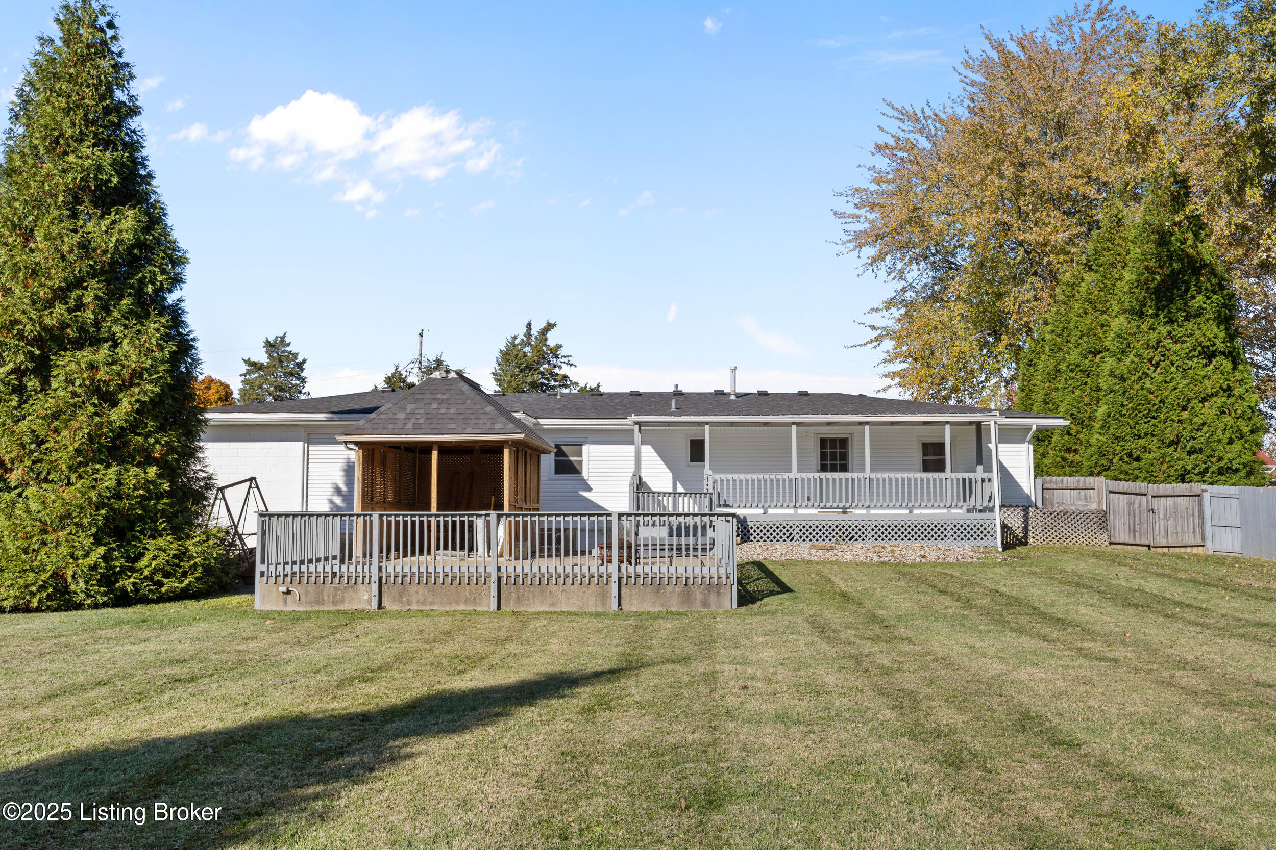 7408 Mayrow Dr