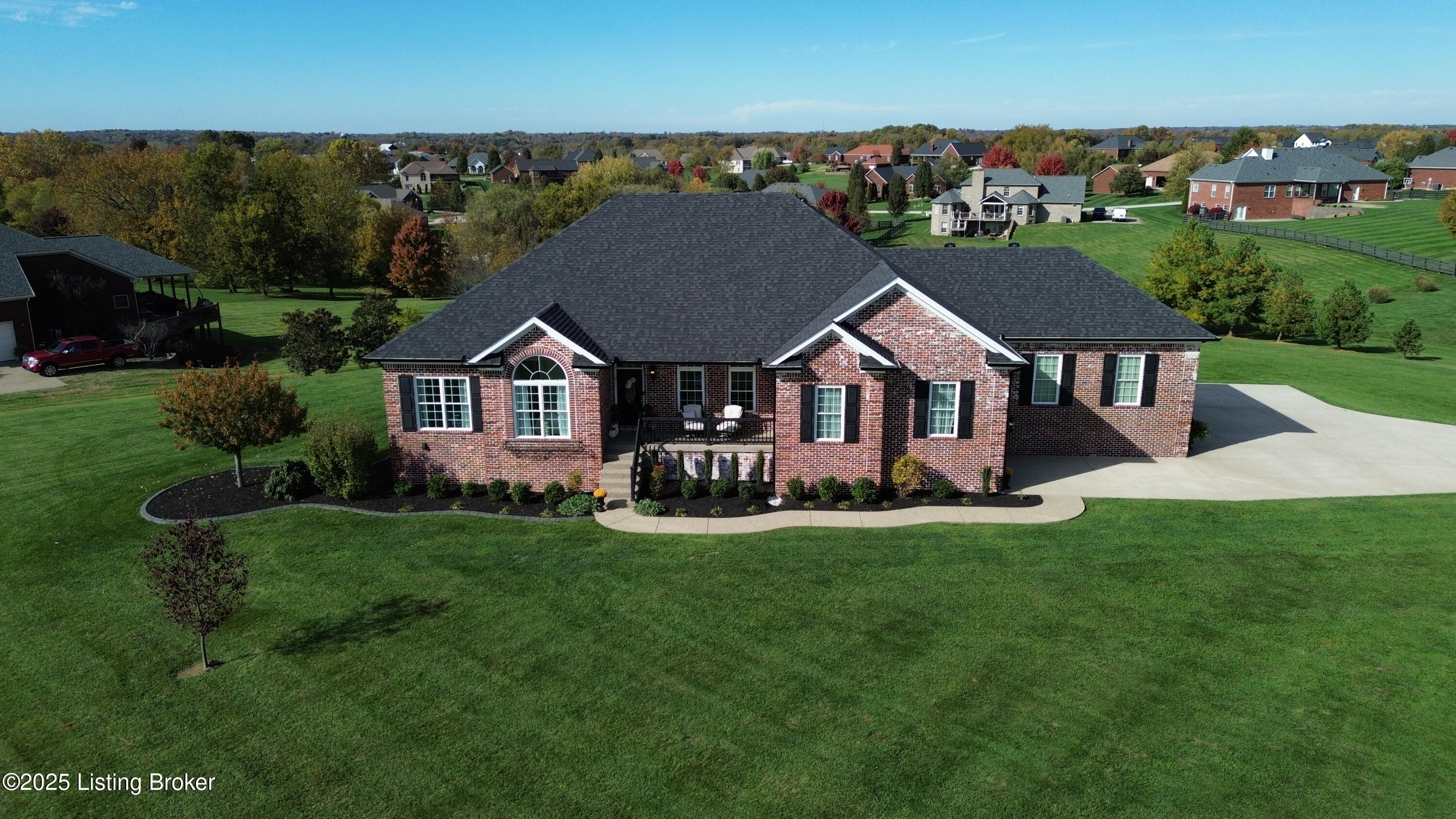 419 Nevin Ln