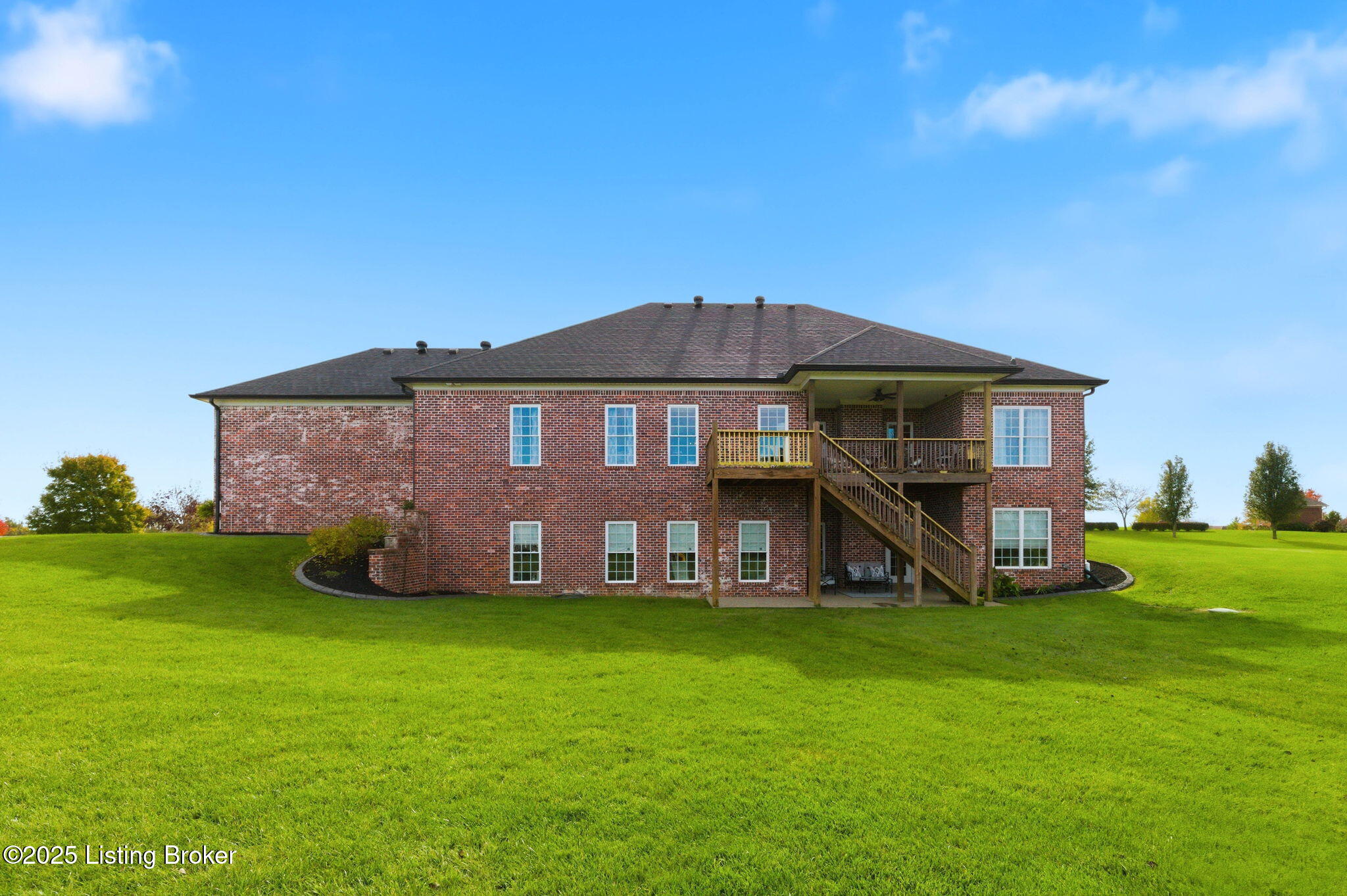 419 Nevin Ln