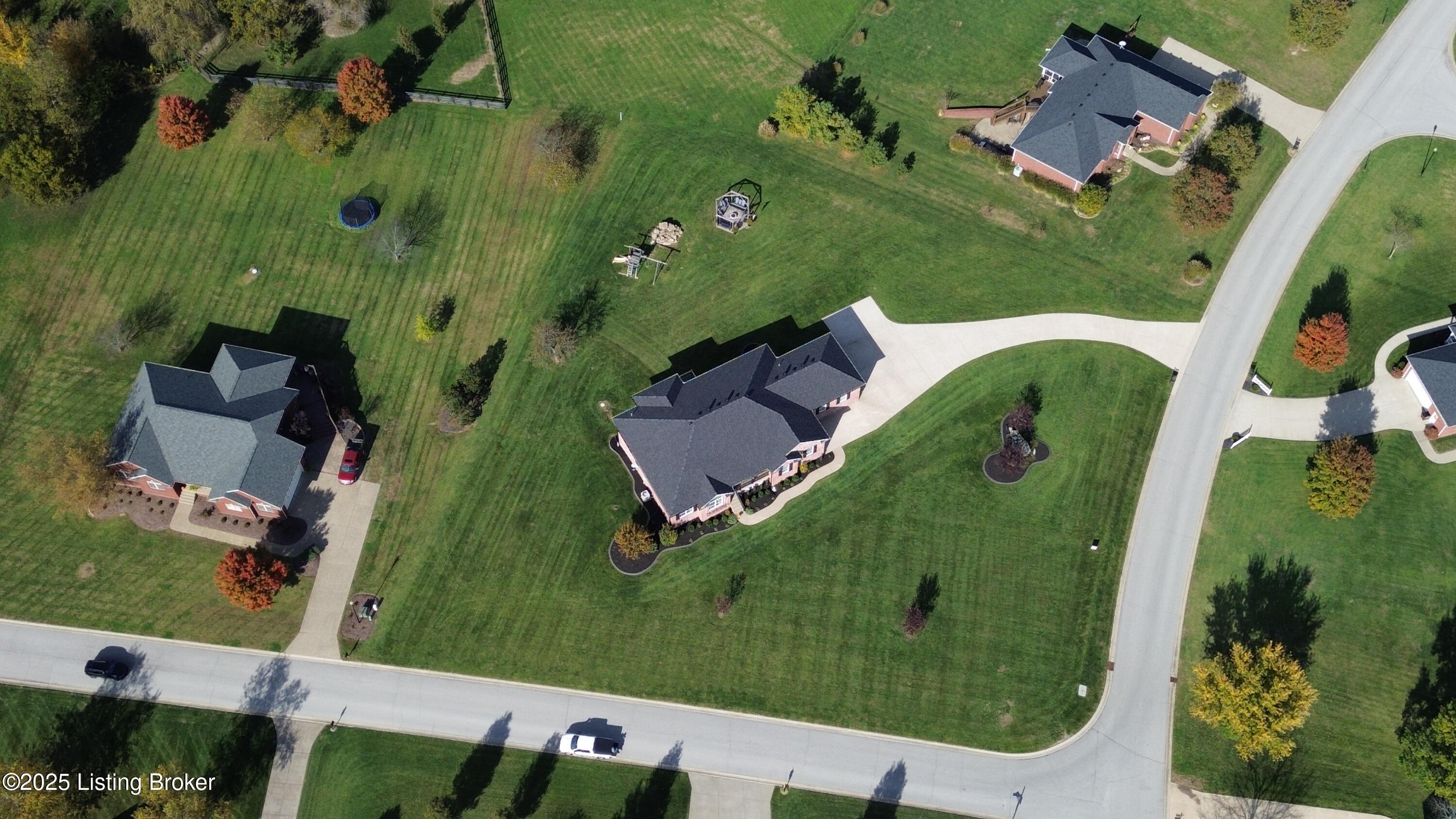 419 Nevin Ln