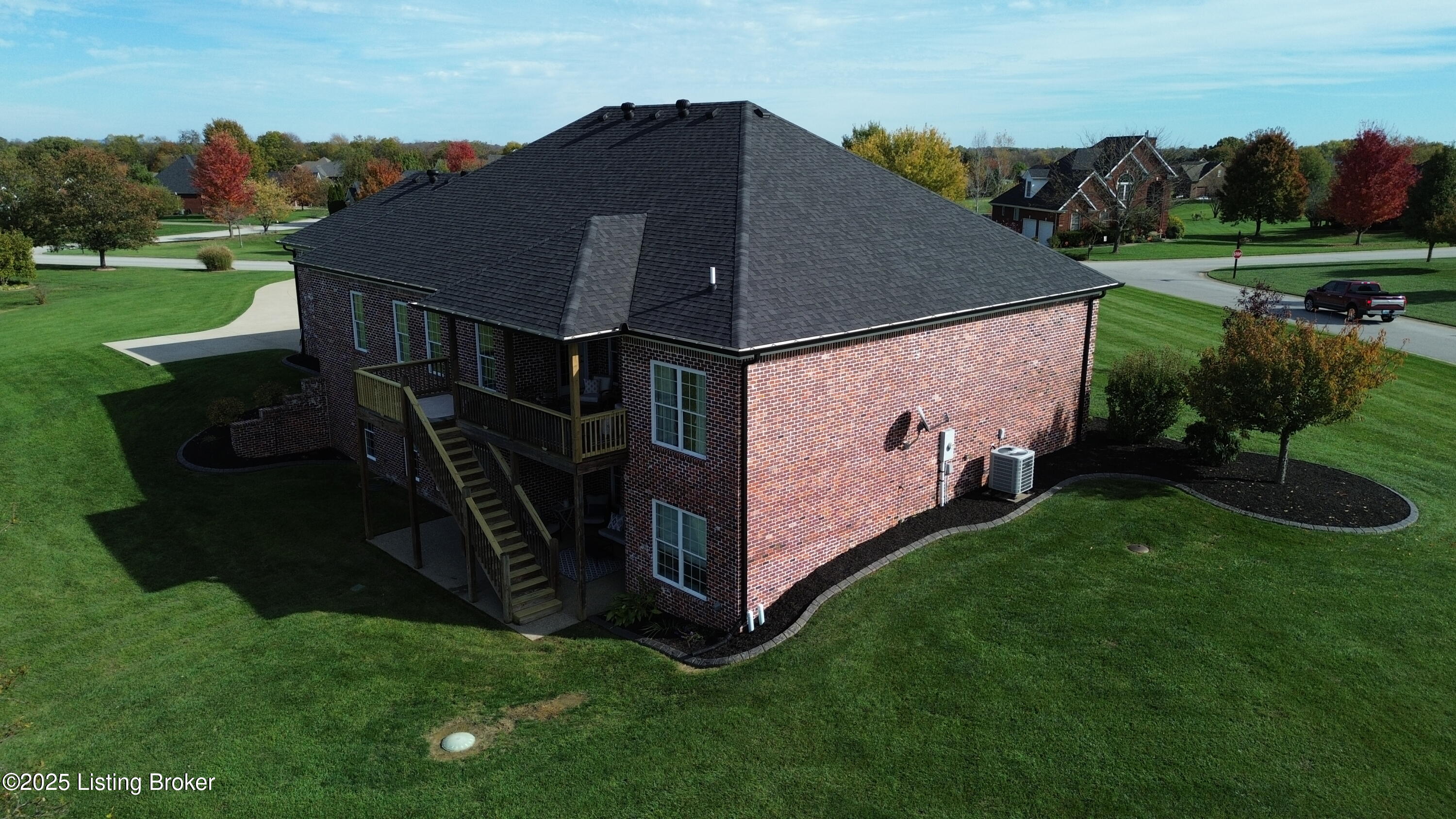 419 Nevin Ln