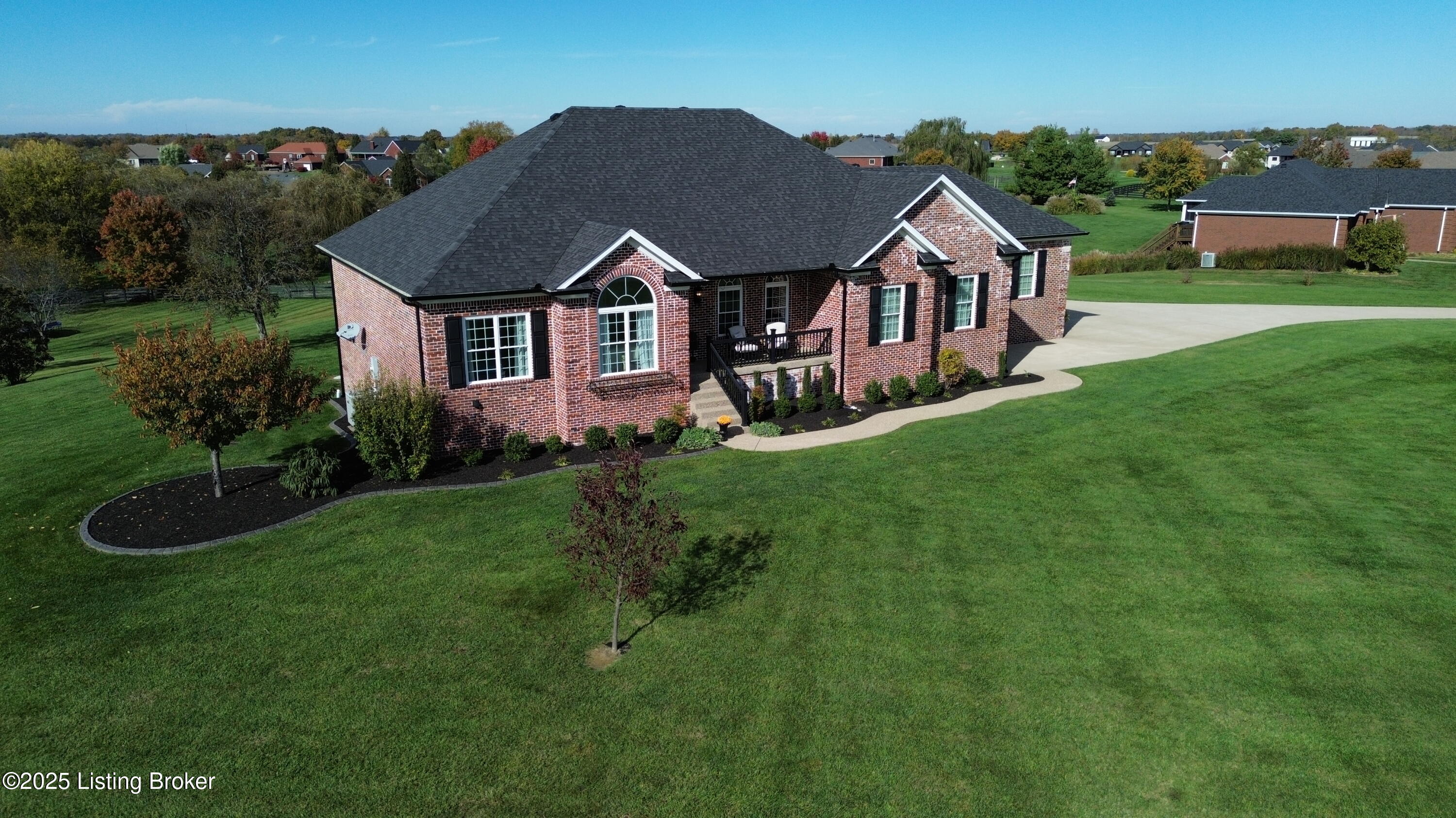 419 Nevin Ln