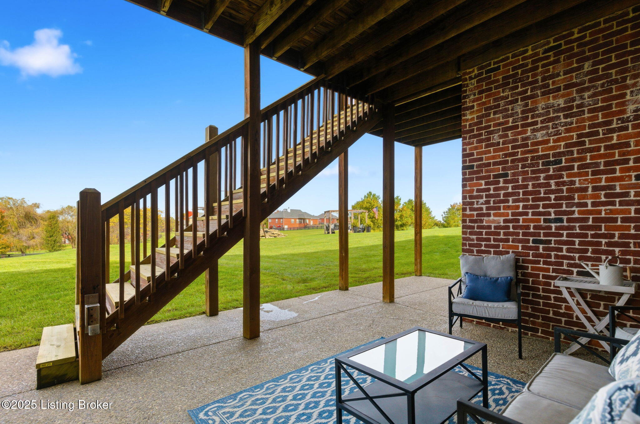 419 Nevin Ln