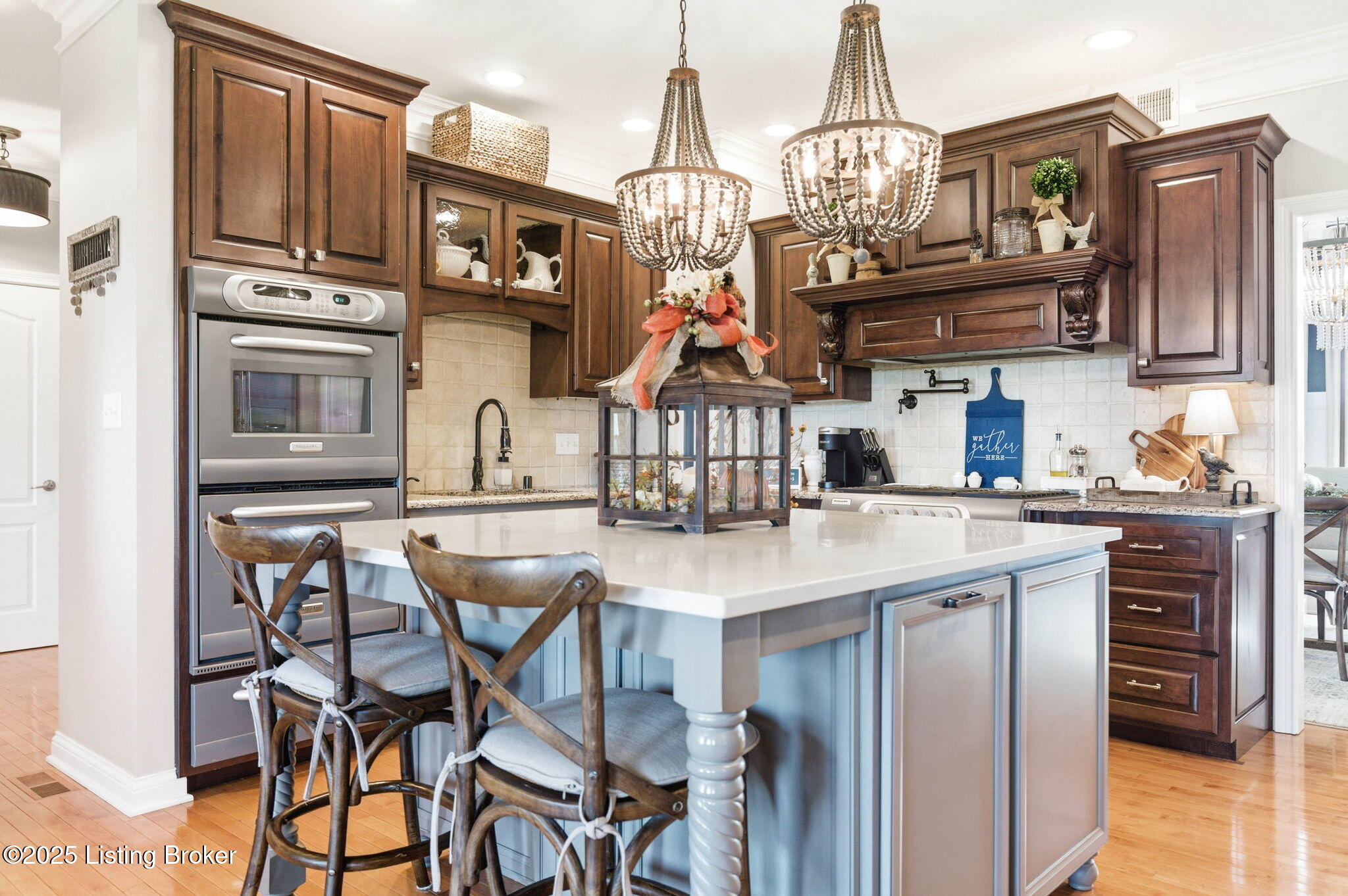 419 Nevin Ln