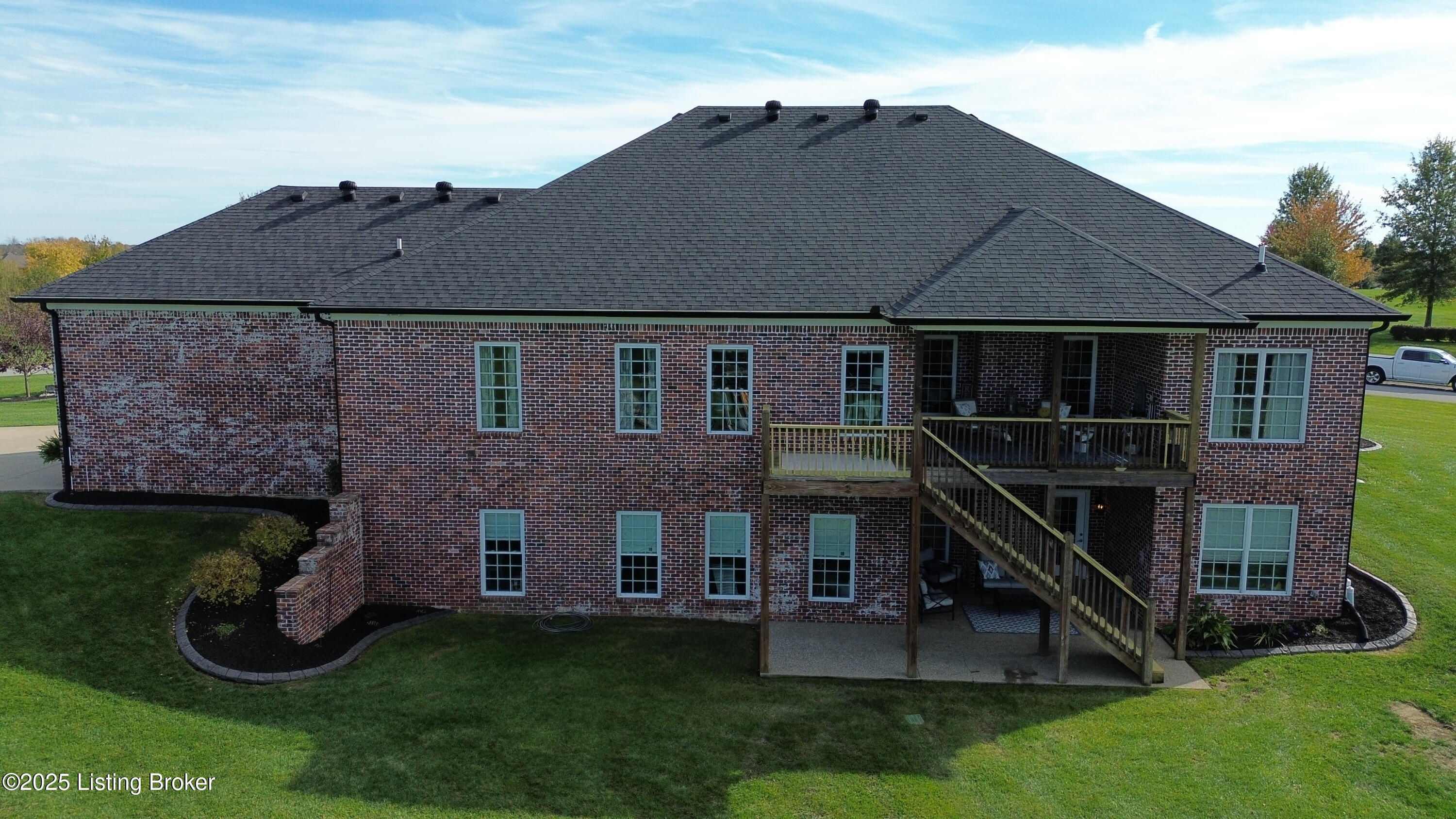 419 Nevin Ln