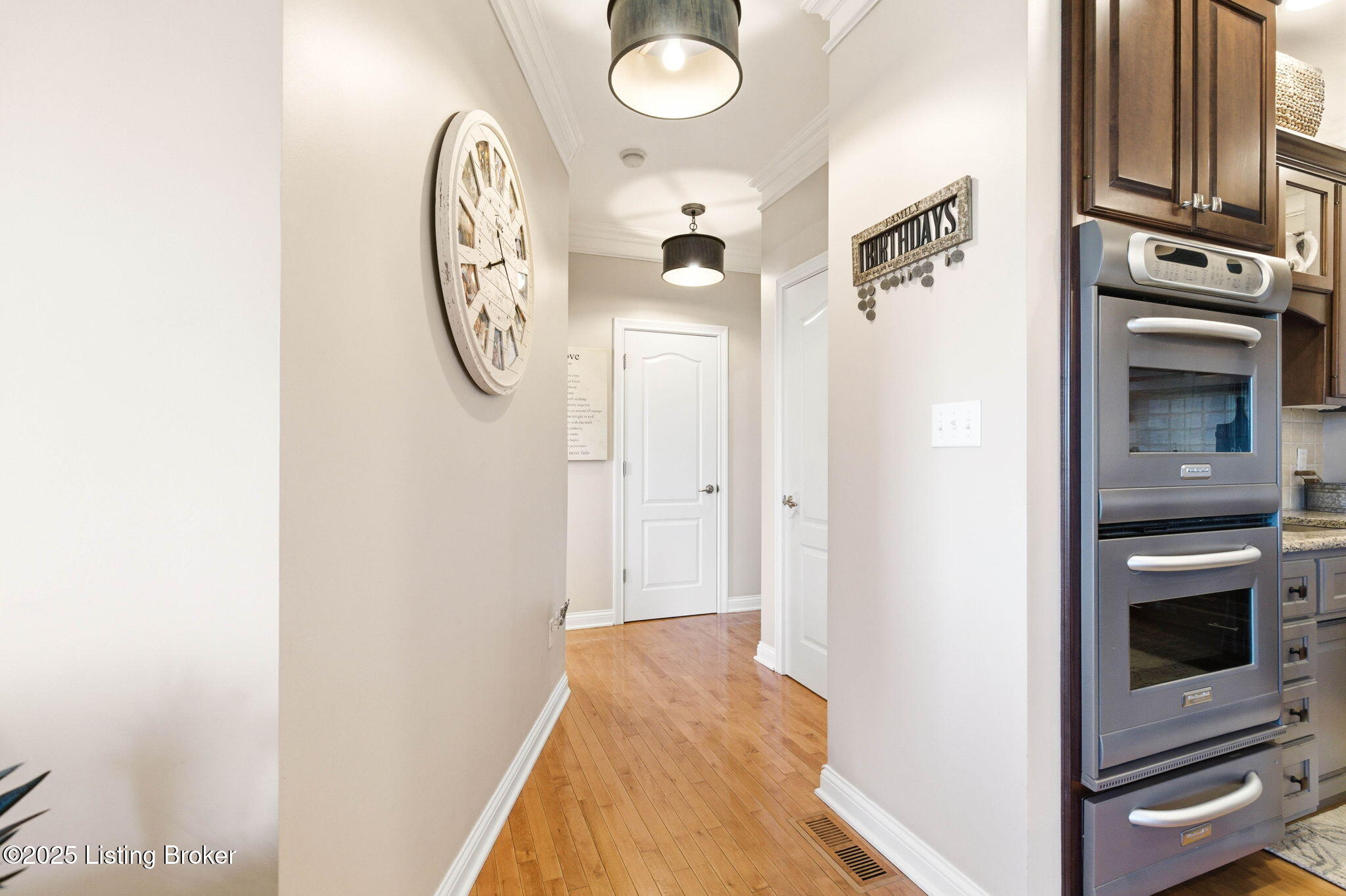419 Nevin Ln