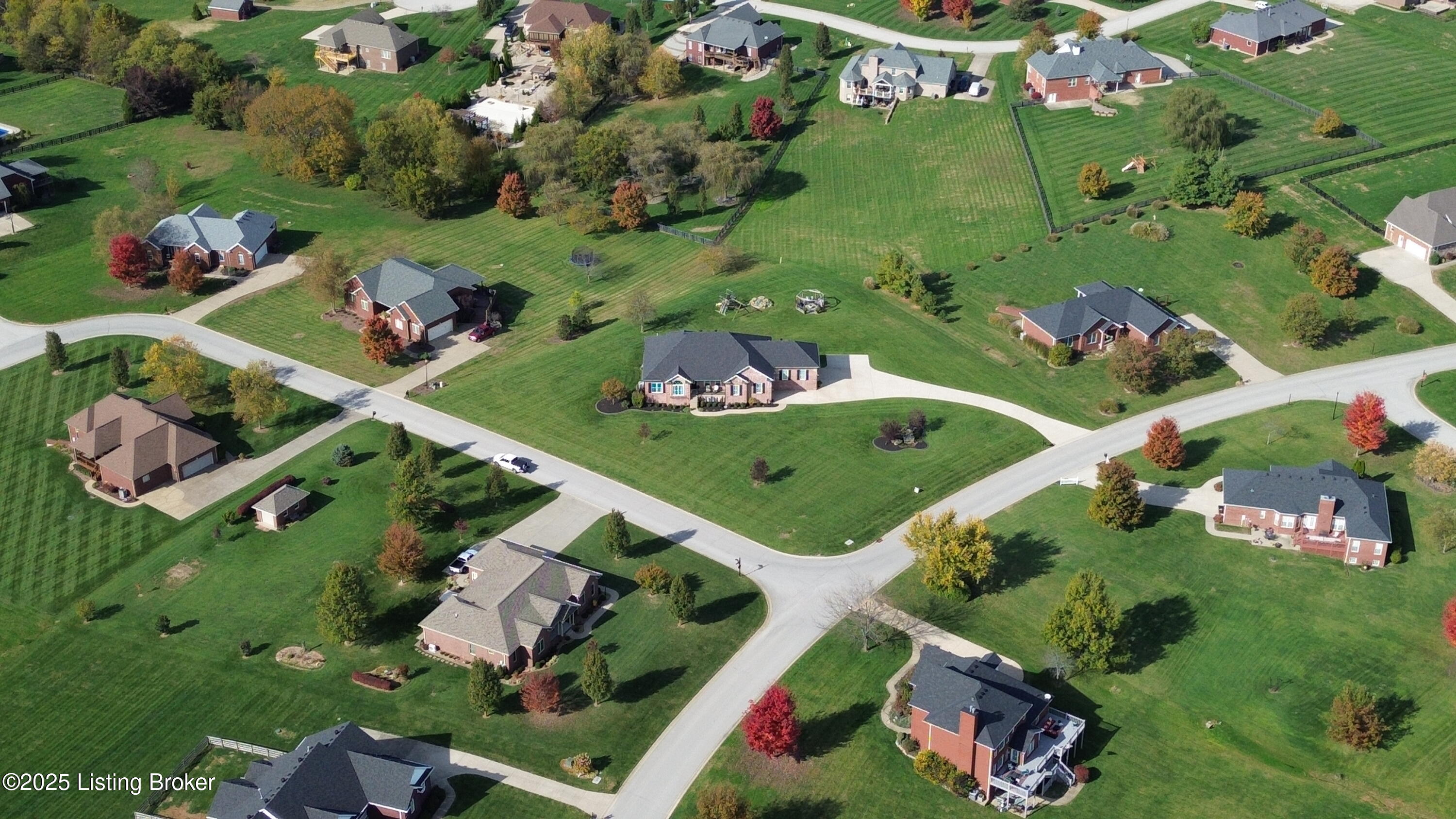 419 Nevin Ln