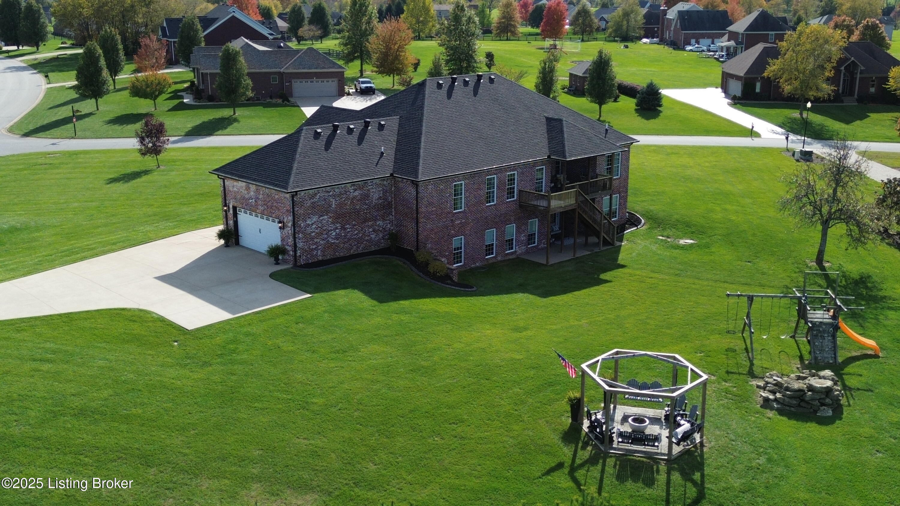 419 Nevin Ln