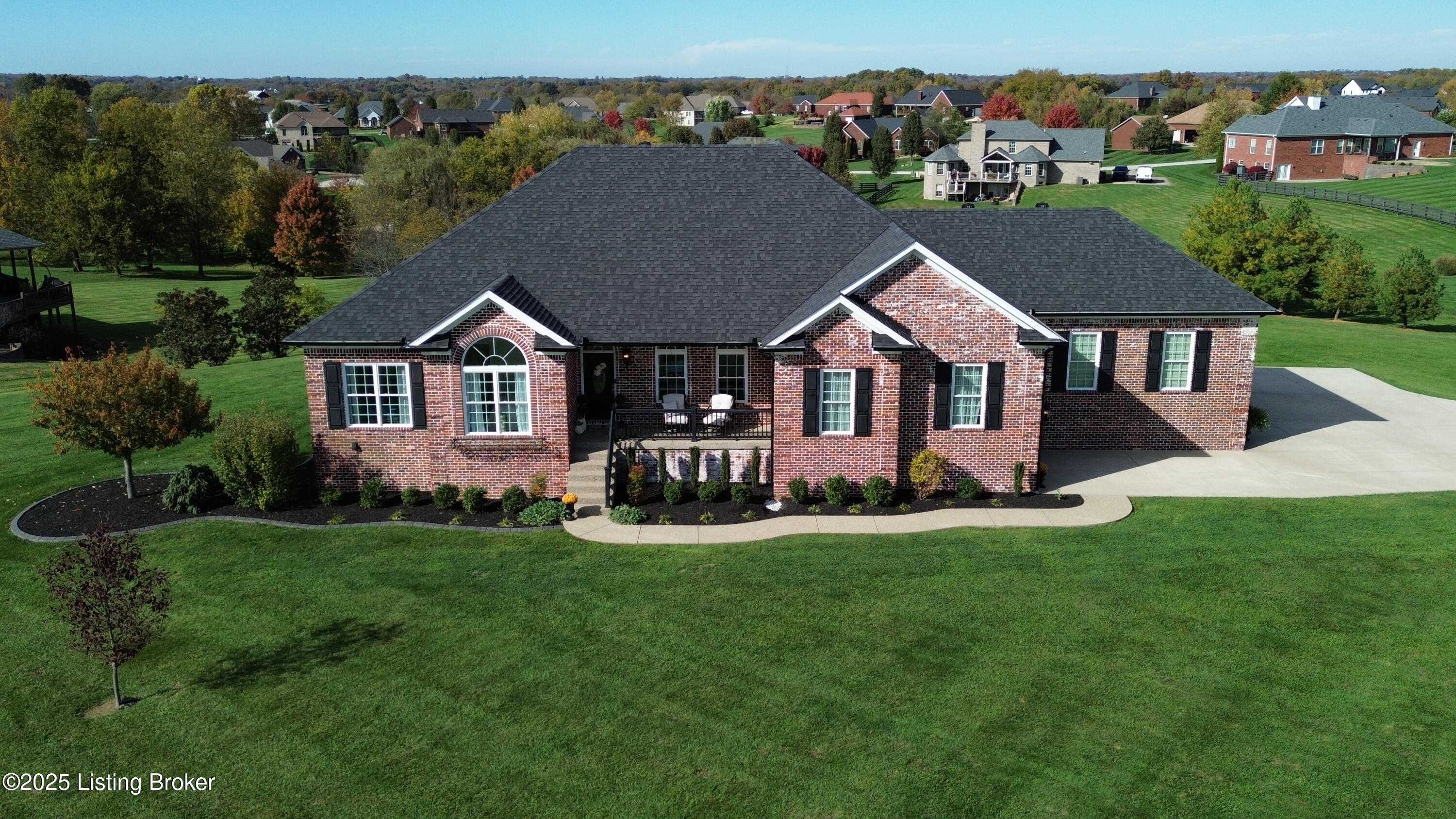 419 Nevin Ln