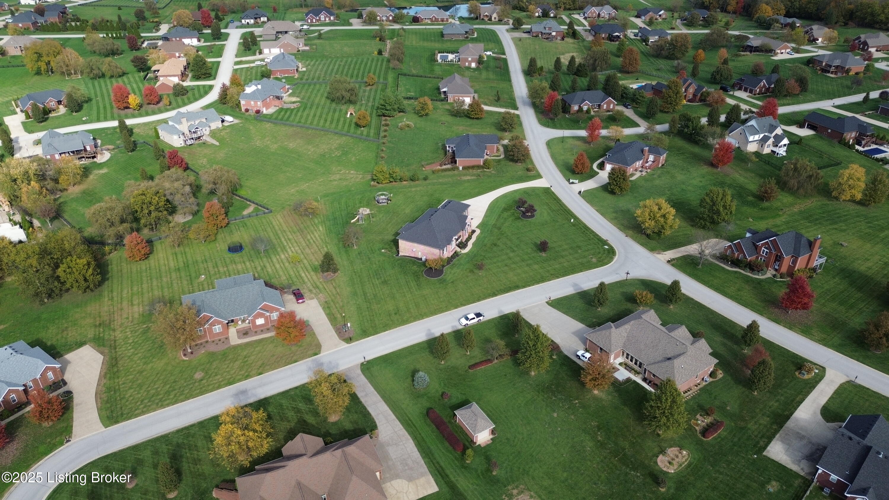 419 Nevin Ln