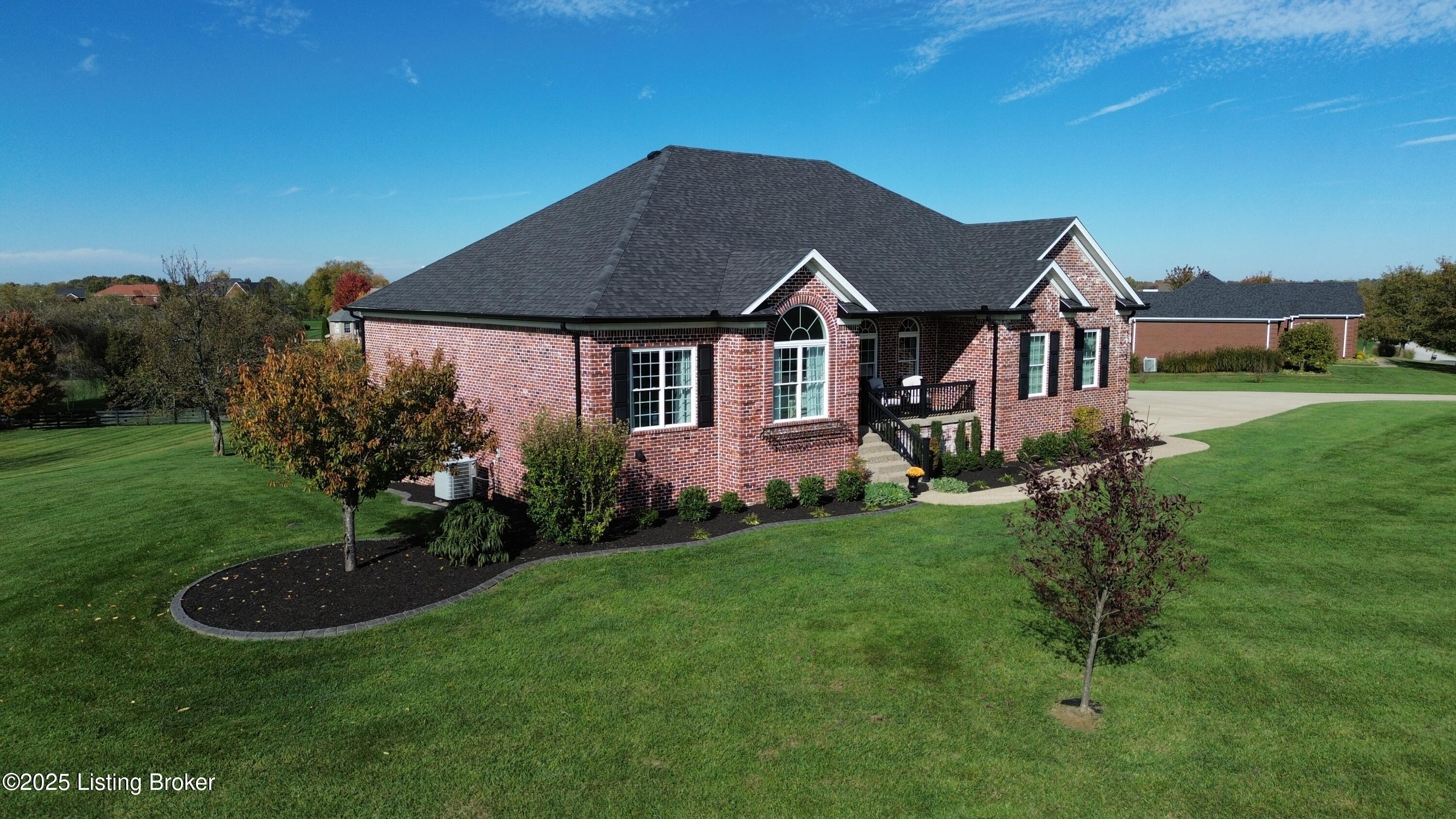 419 Nevin Ln