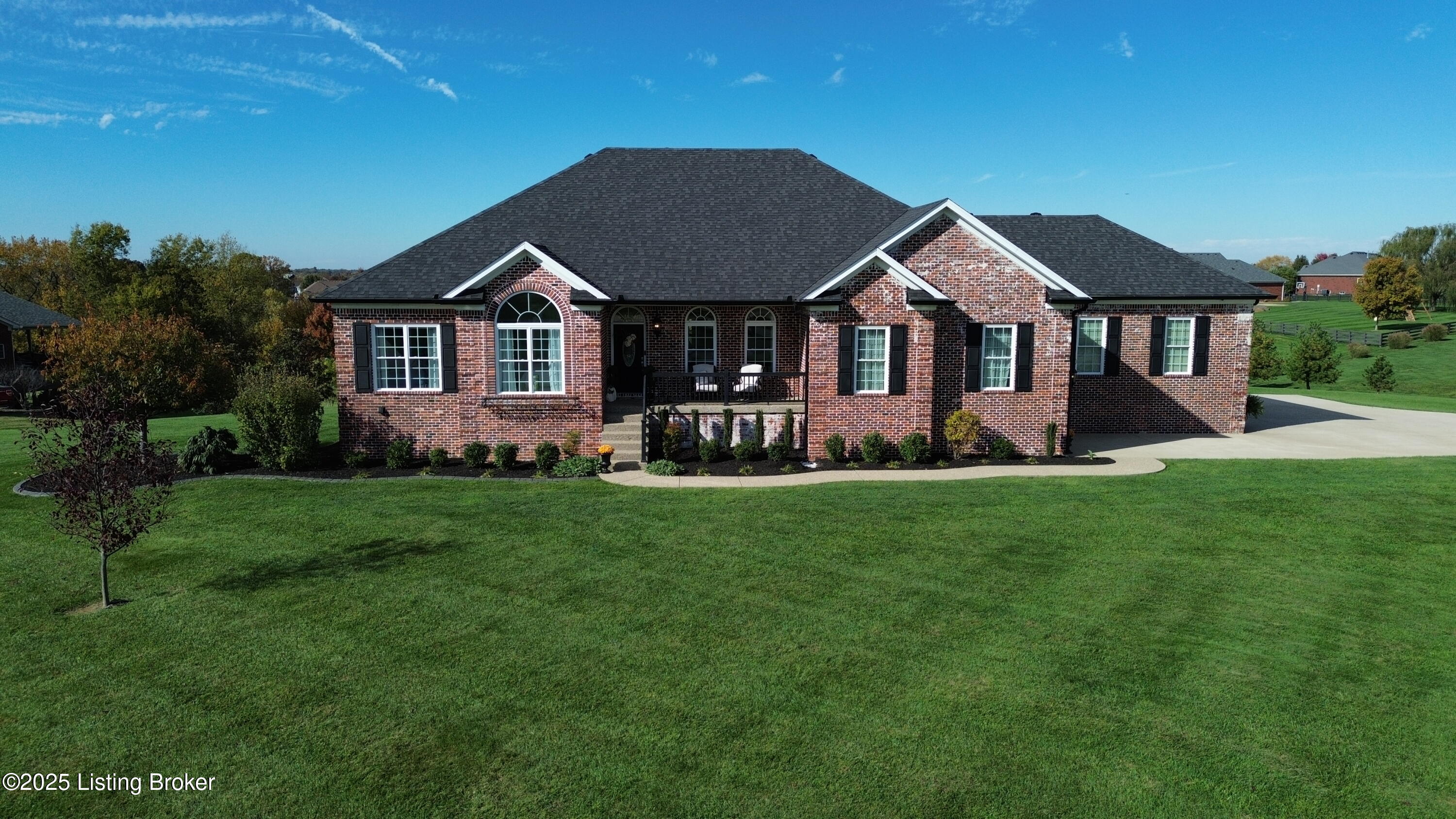 419 Nevin Ln