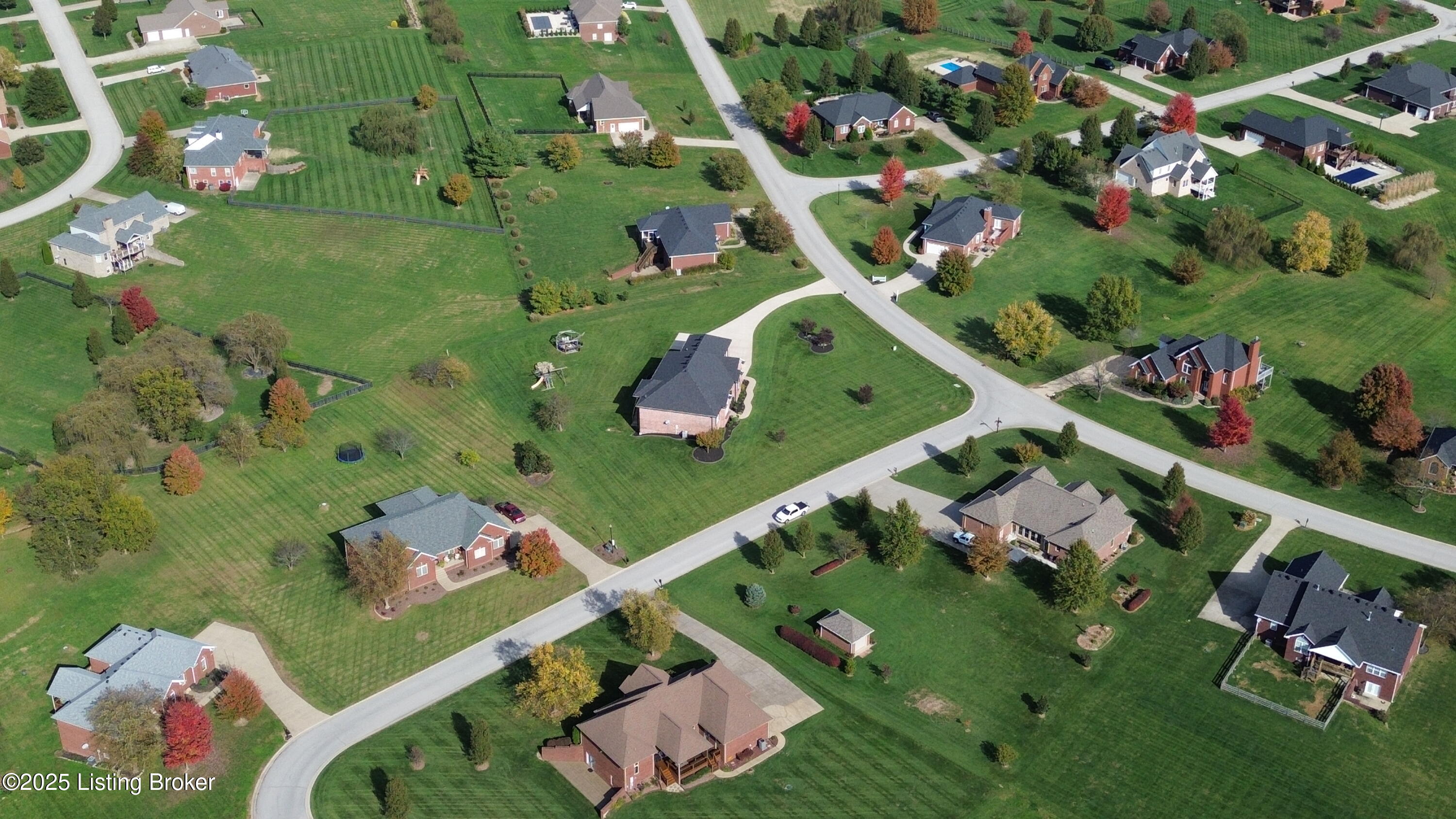 419 Nevin Ln