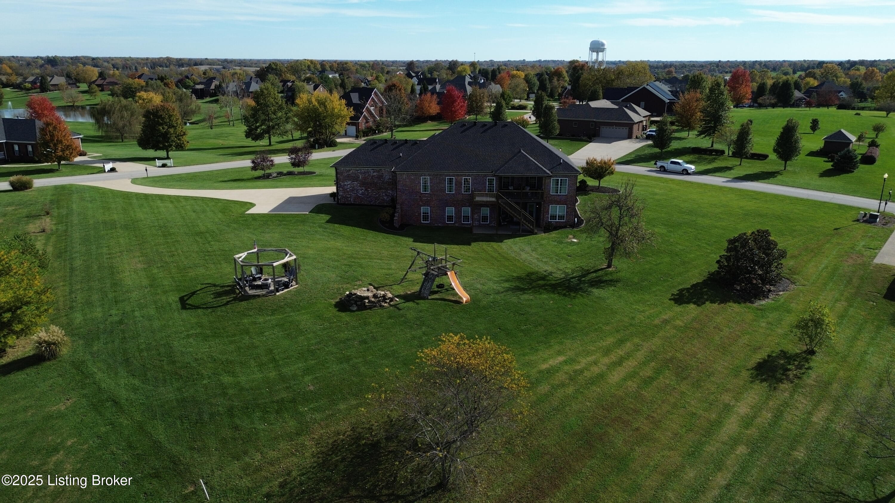 419 Nevin Ln