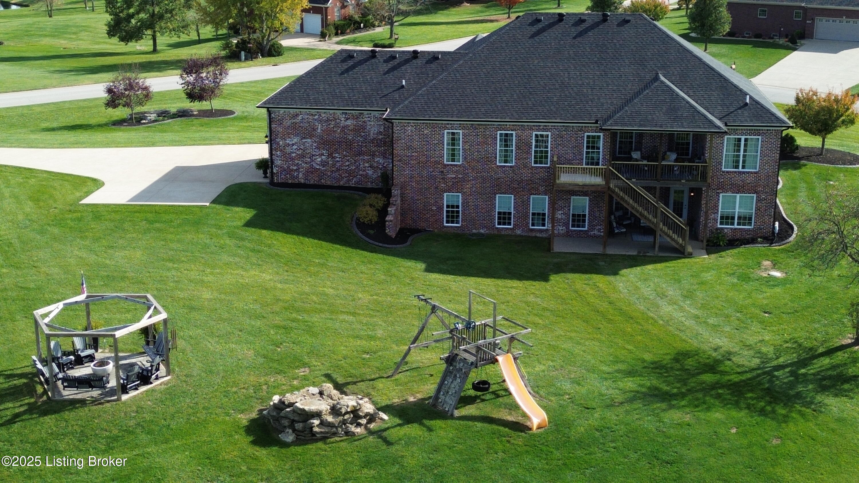 419 Nevin Ln