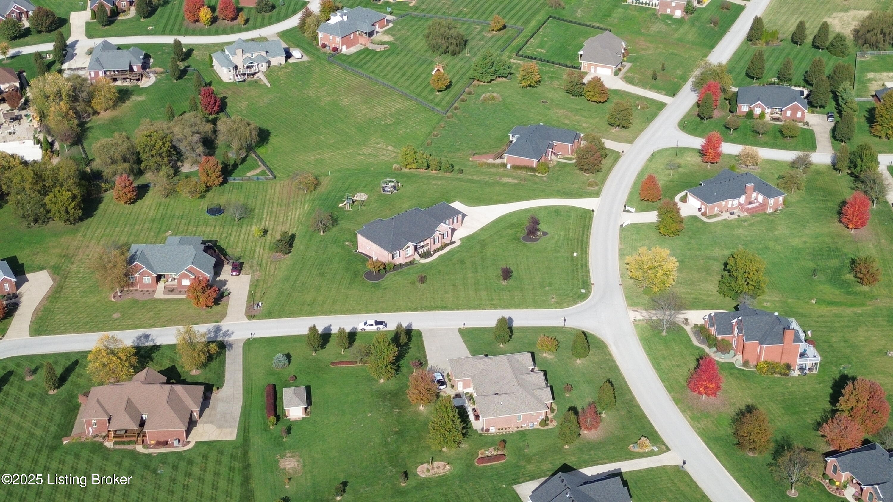 419 Nevin Ln