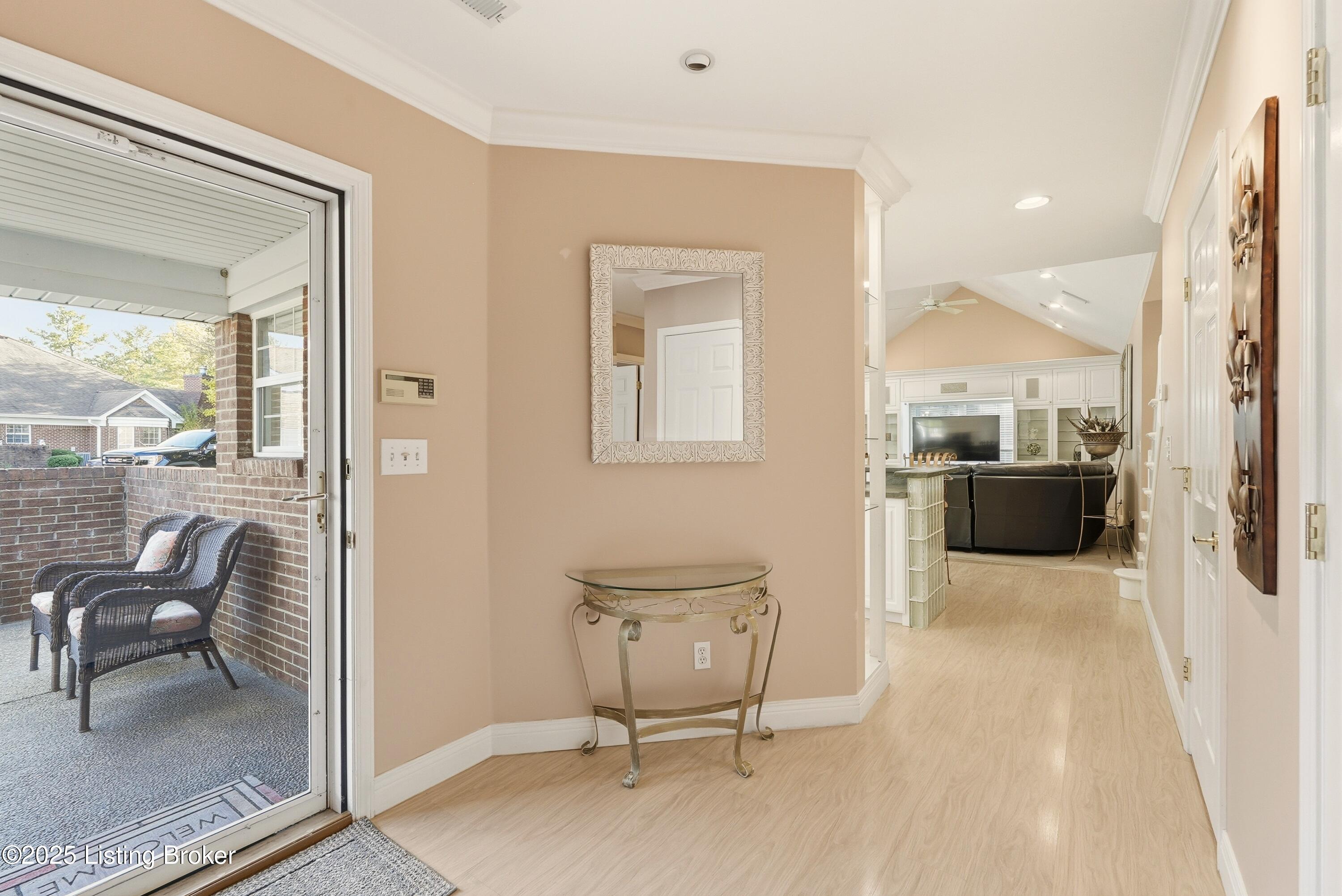 404 Eastgate Village Wynde