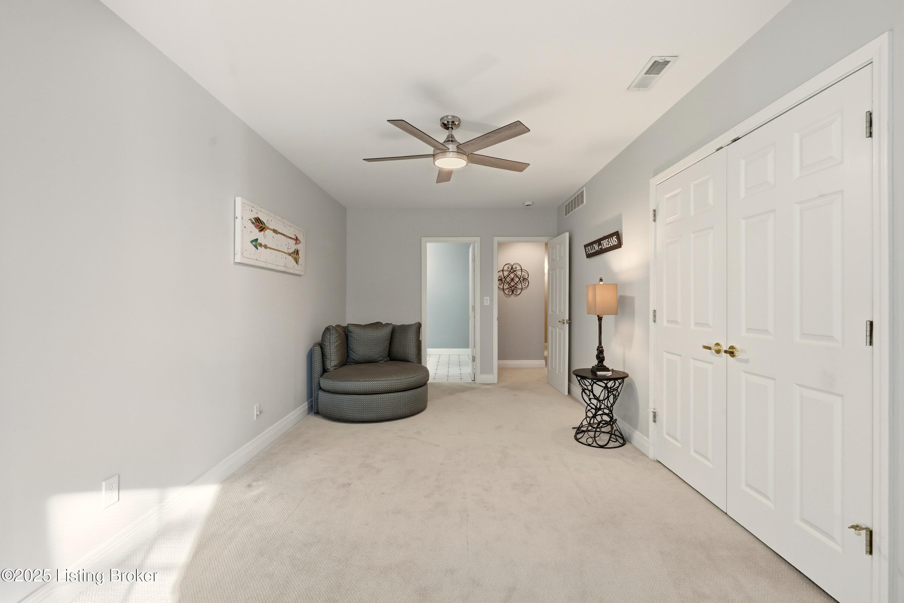404 Eastgate Village Wynde