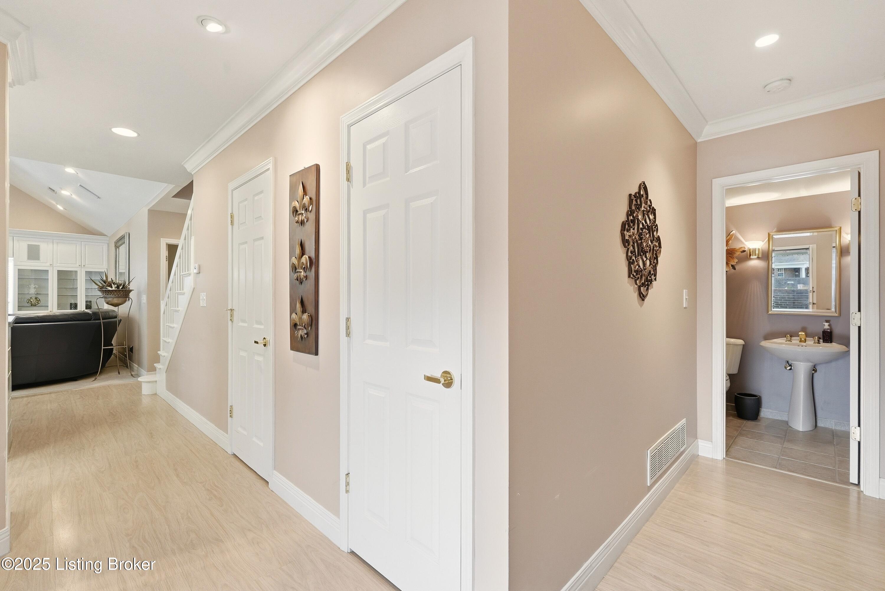 404 Eastgate Village Wynde