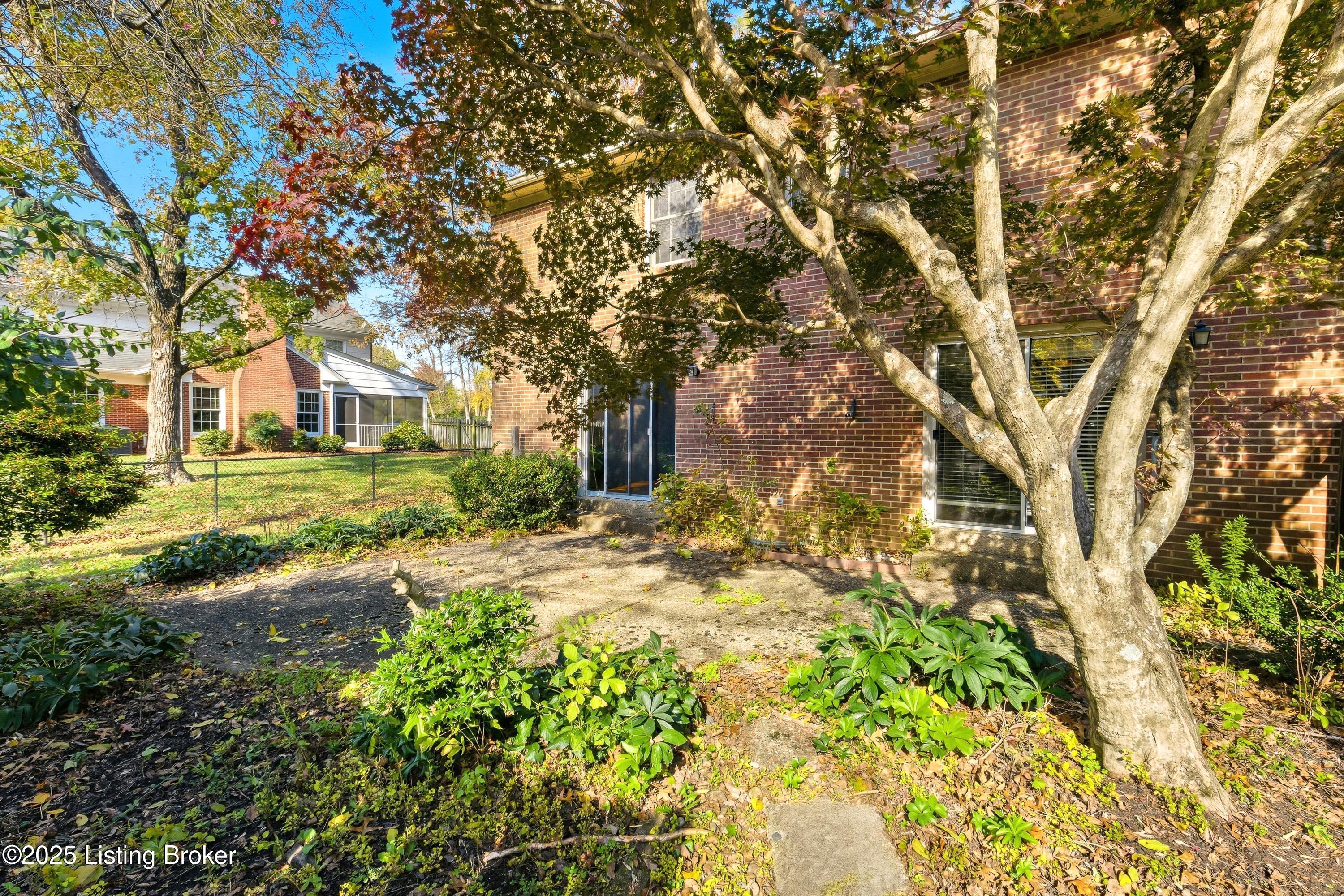 7006 Fox Harbor Rd