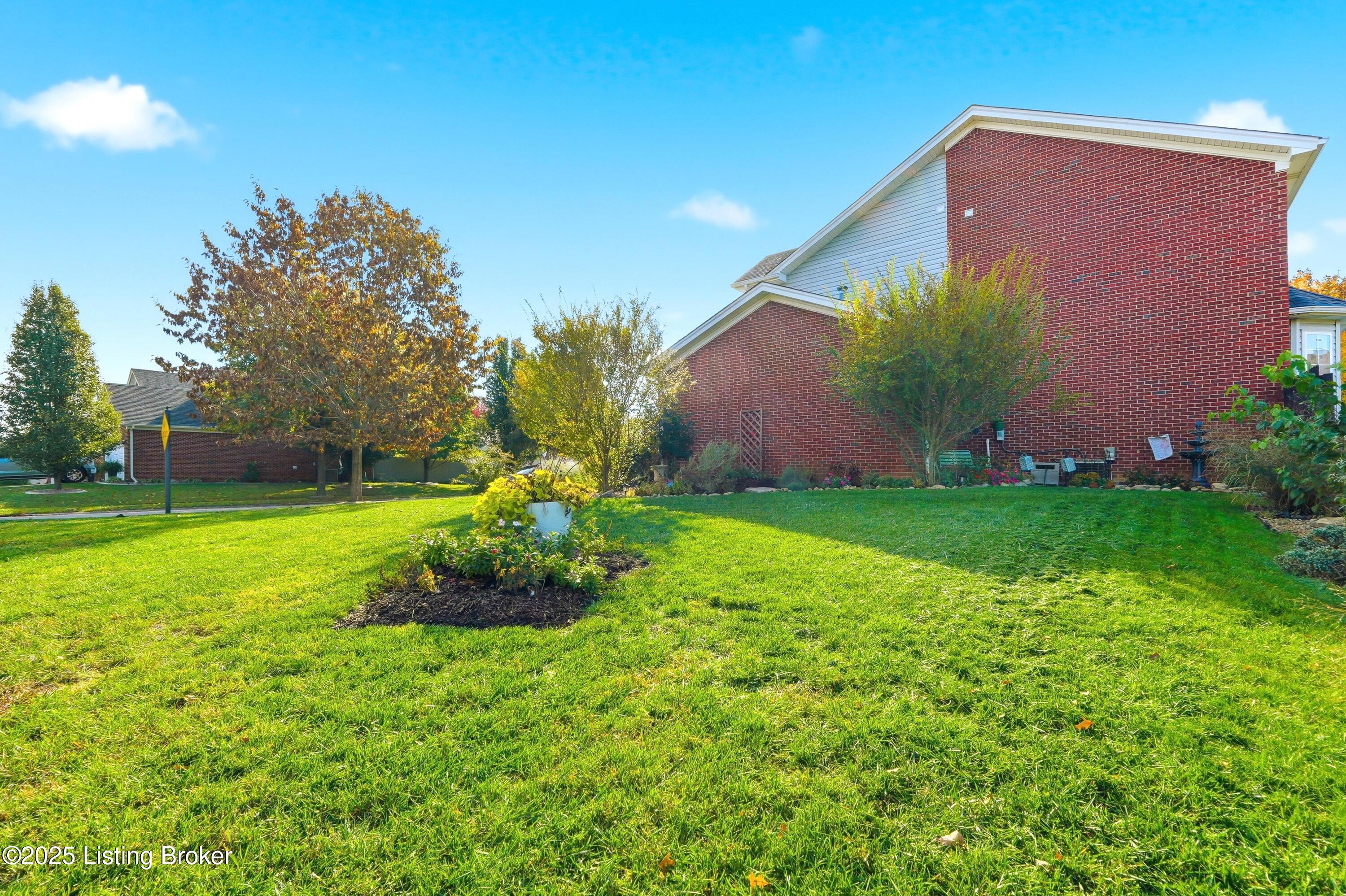 7000 Hollow Oaks Dr