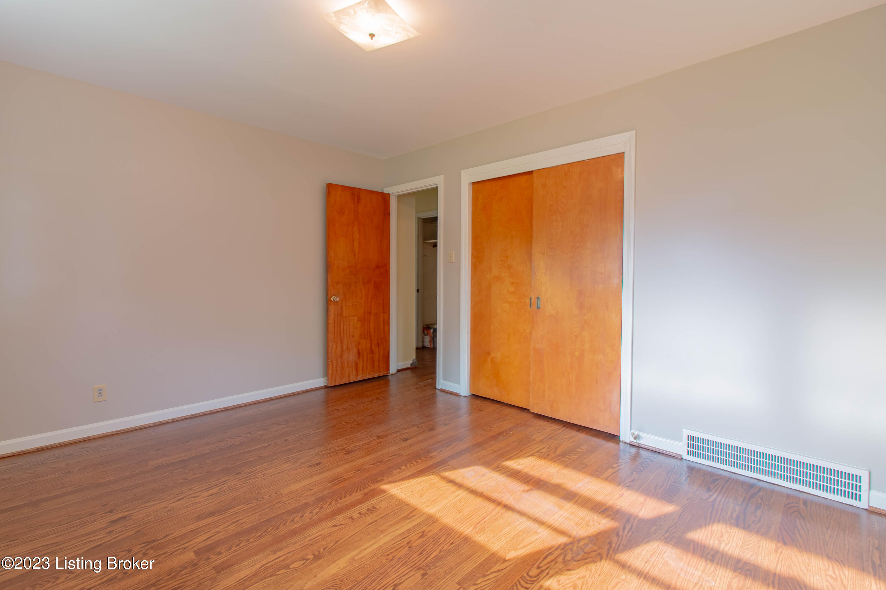 3311 Dogwood Dr