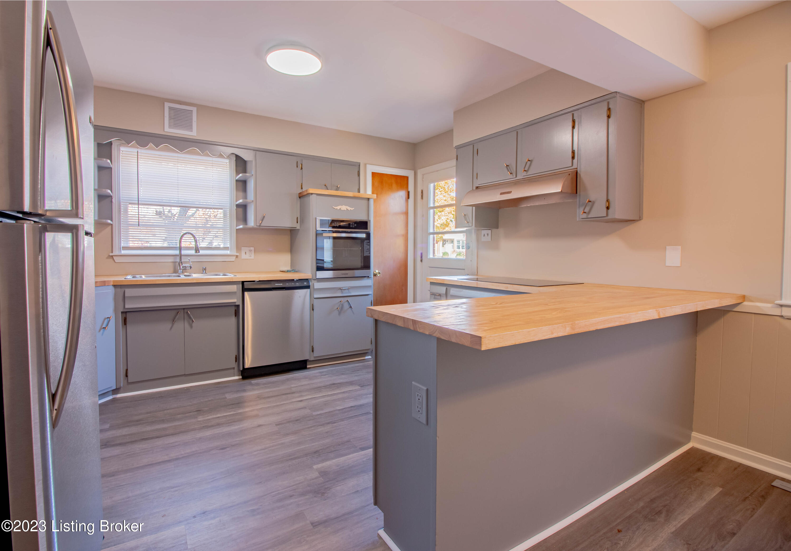 3311 Dogwood Dr