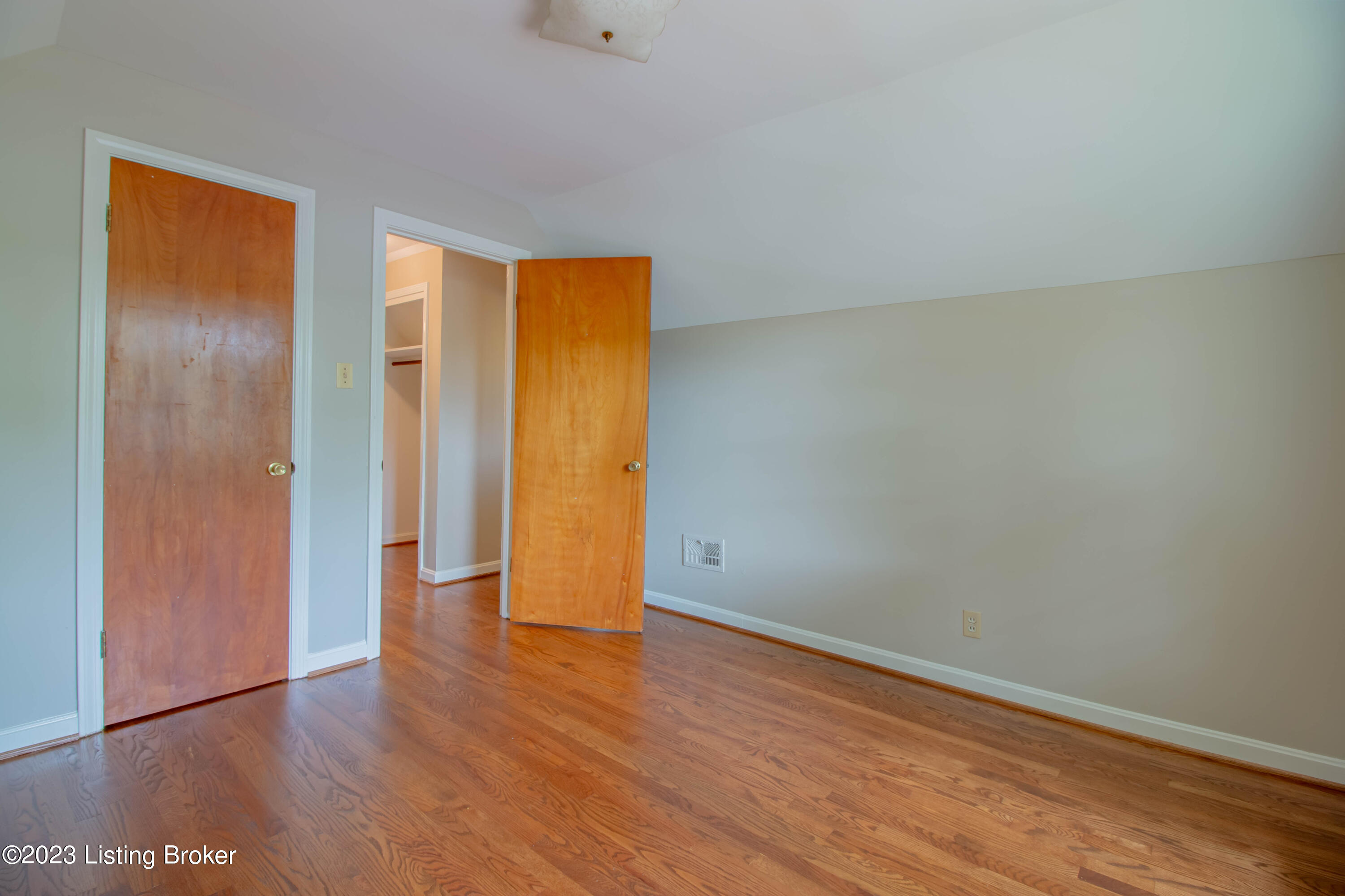 3311 Dogwood Dr
