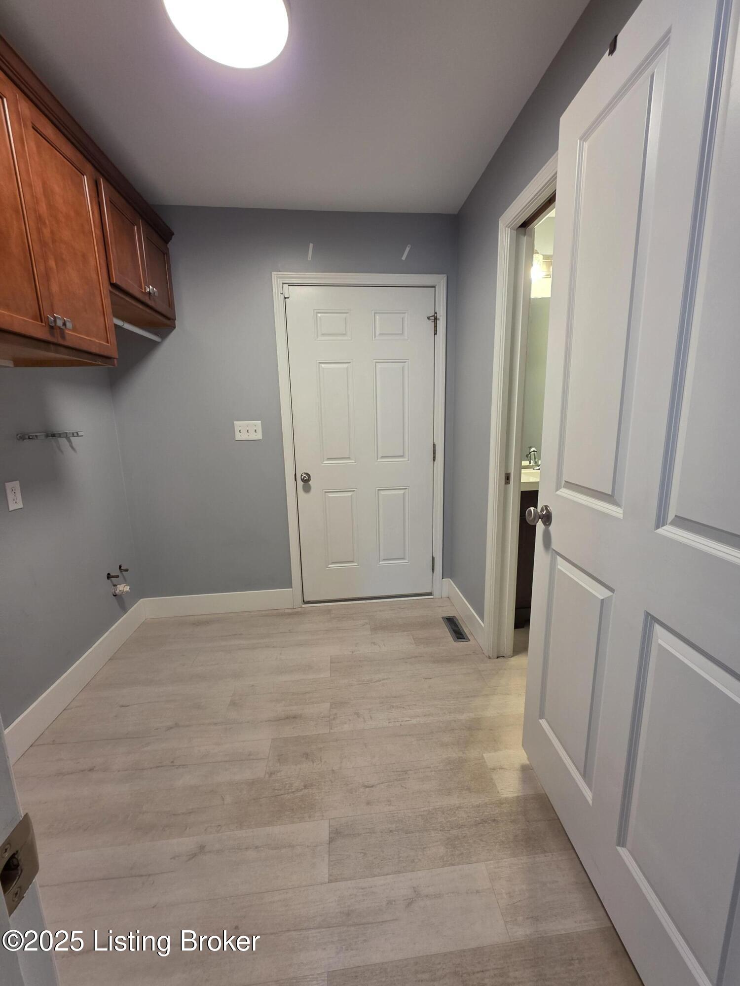 188 Lincoln Station Dr