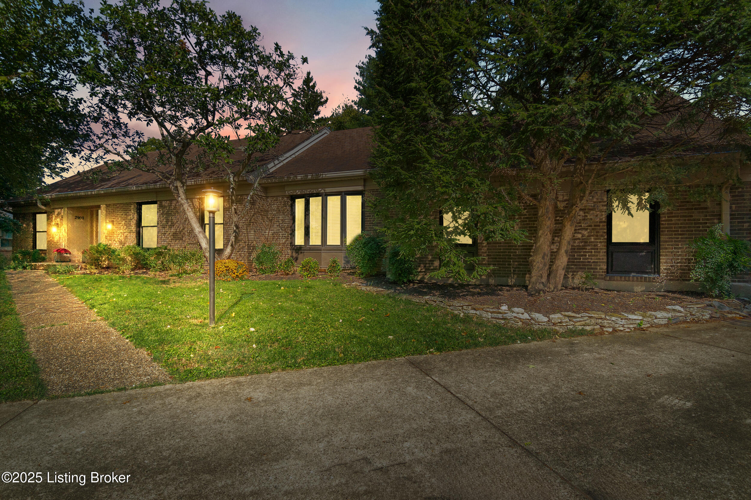 2903 Lightheart Rd