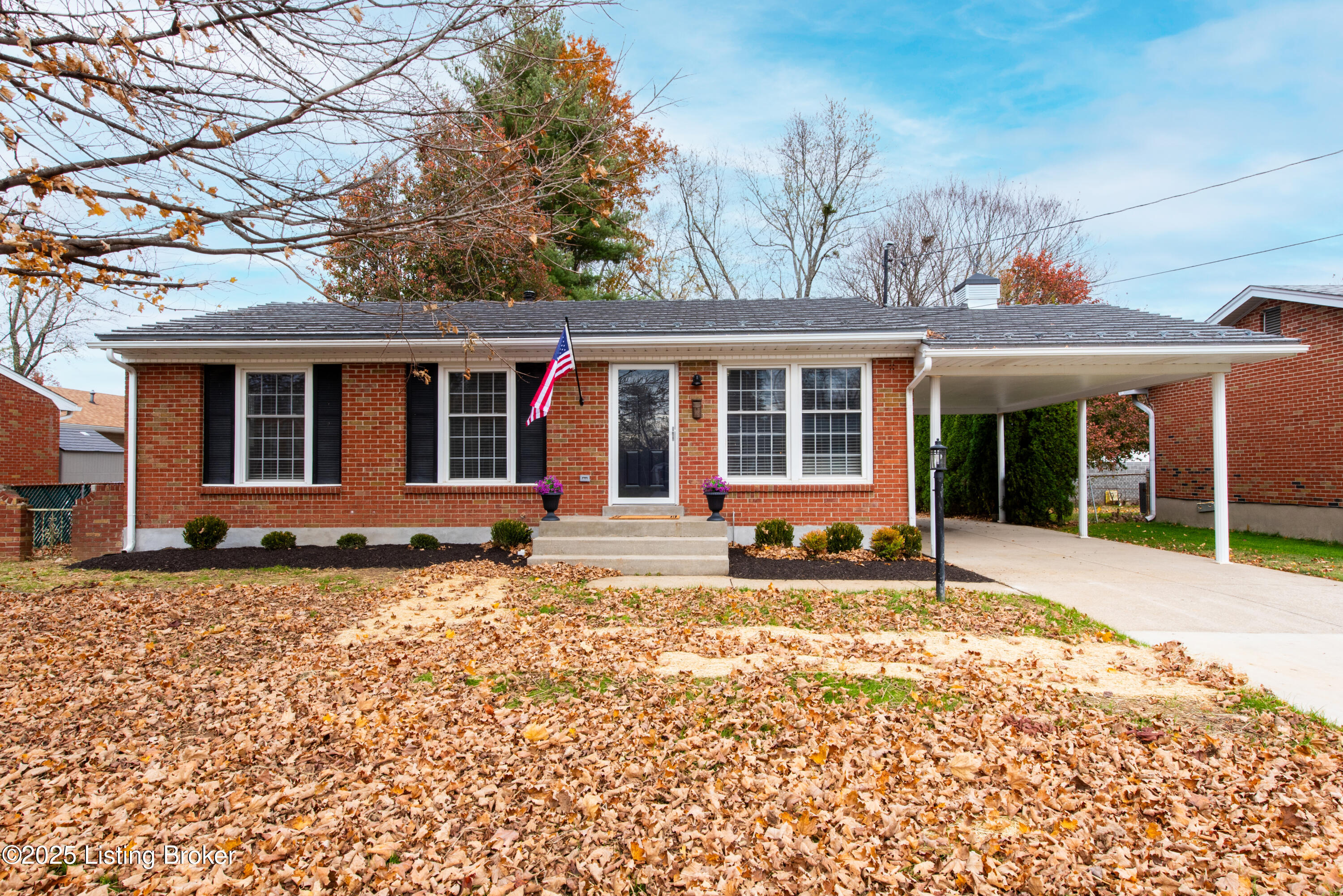 9417 Plumwood Rd