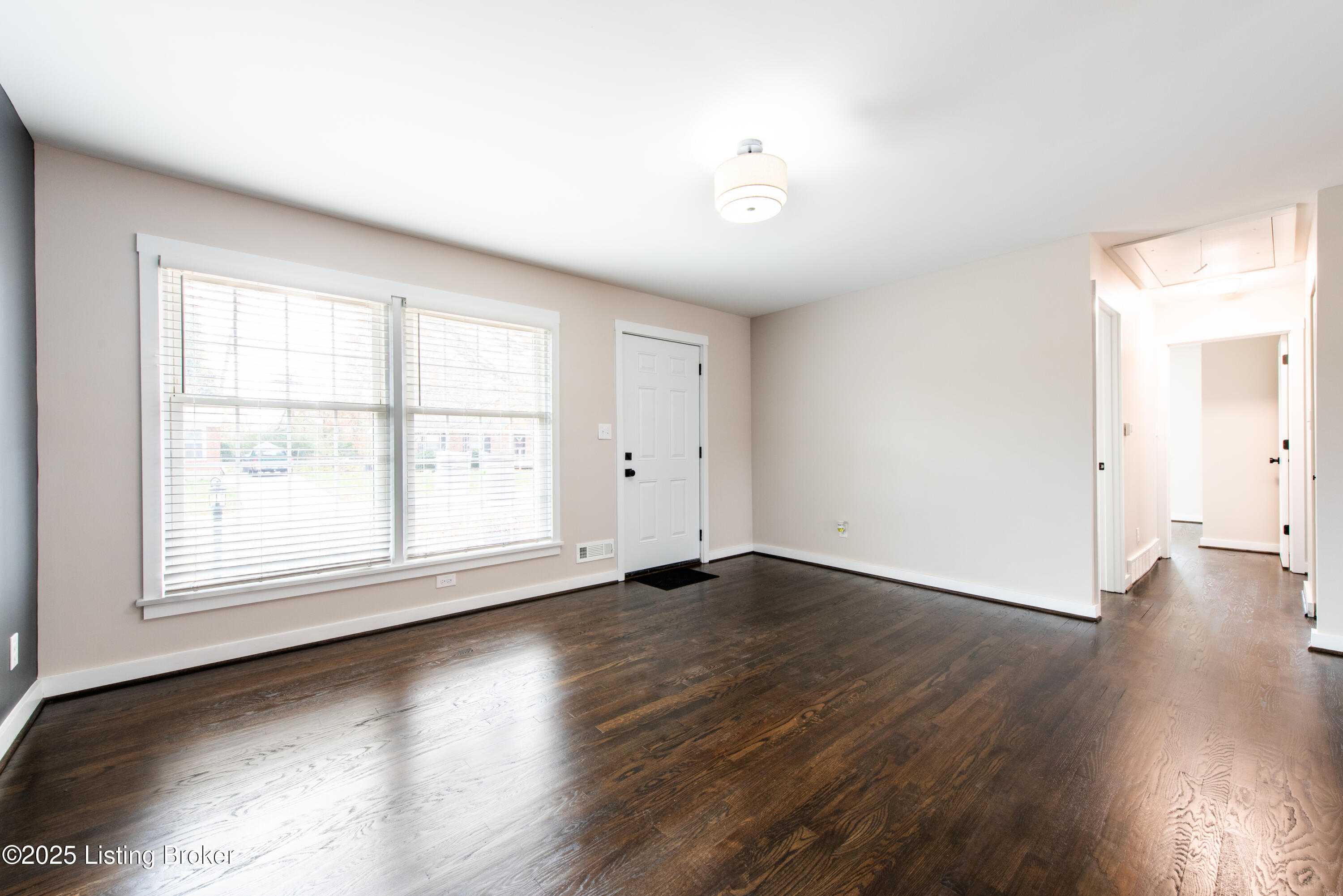 9417 Plumwood Rd