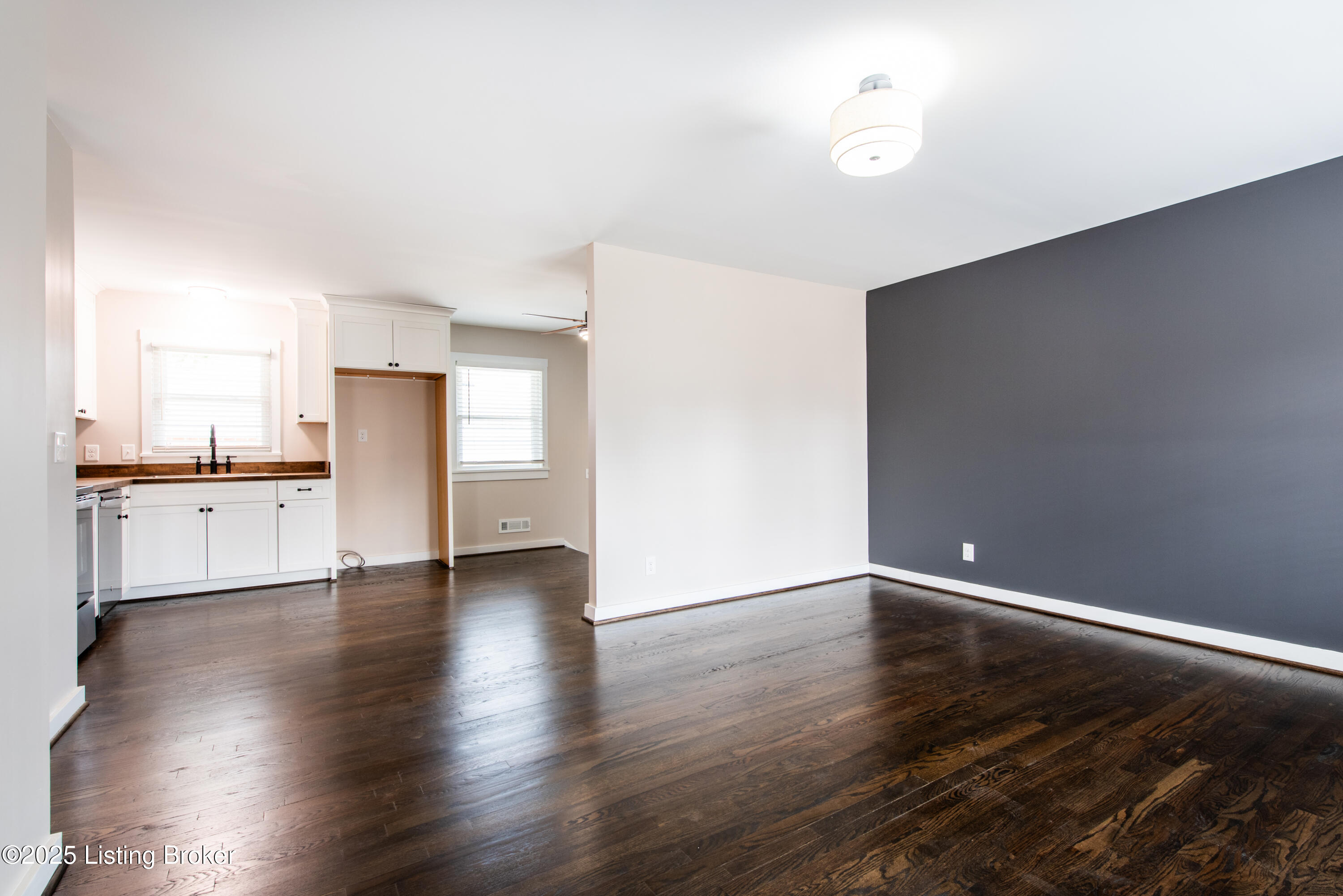 9417 Plumwood Rd