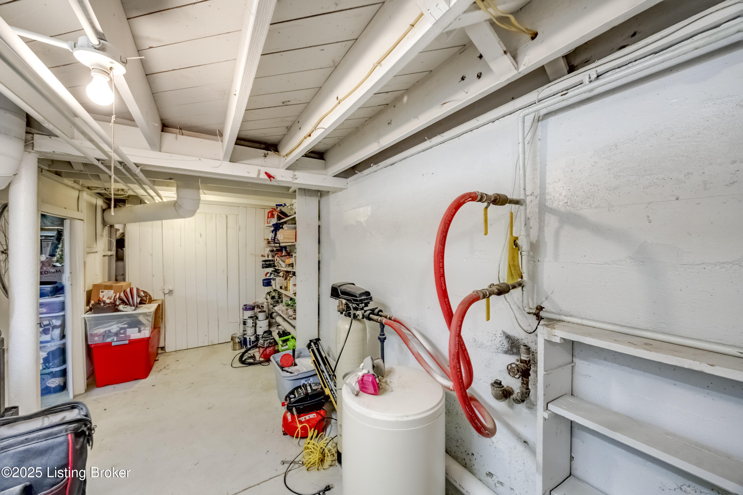 1033 Greenleaf Rd