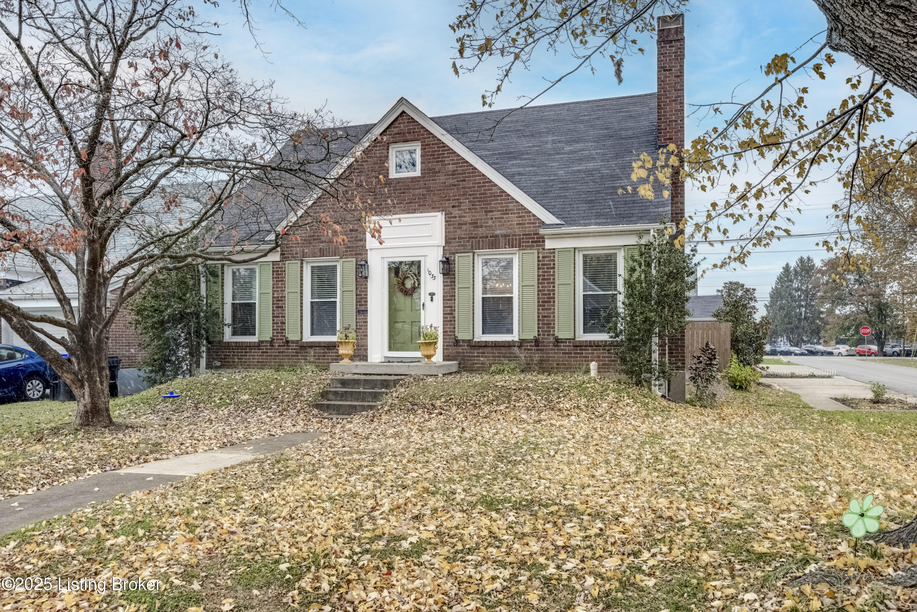 1033 Greenleaf Rd